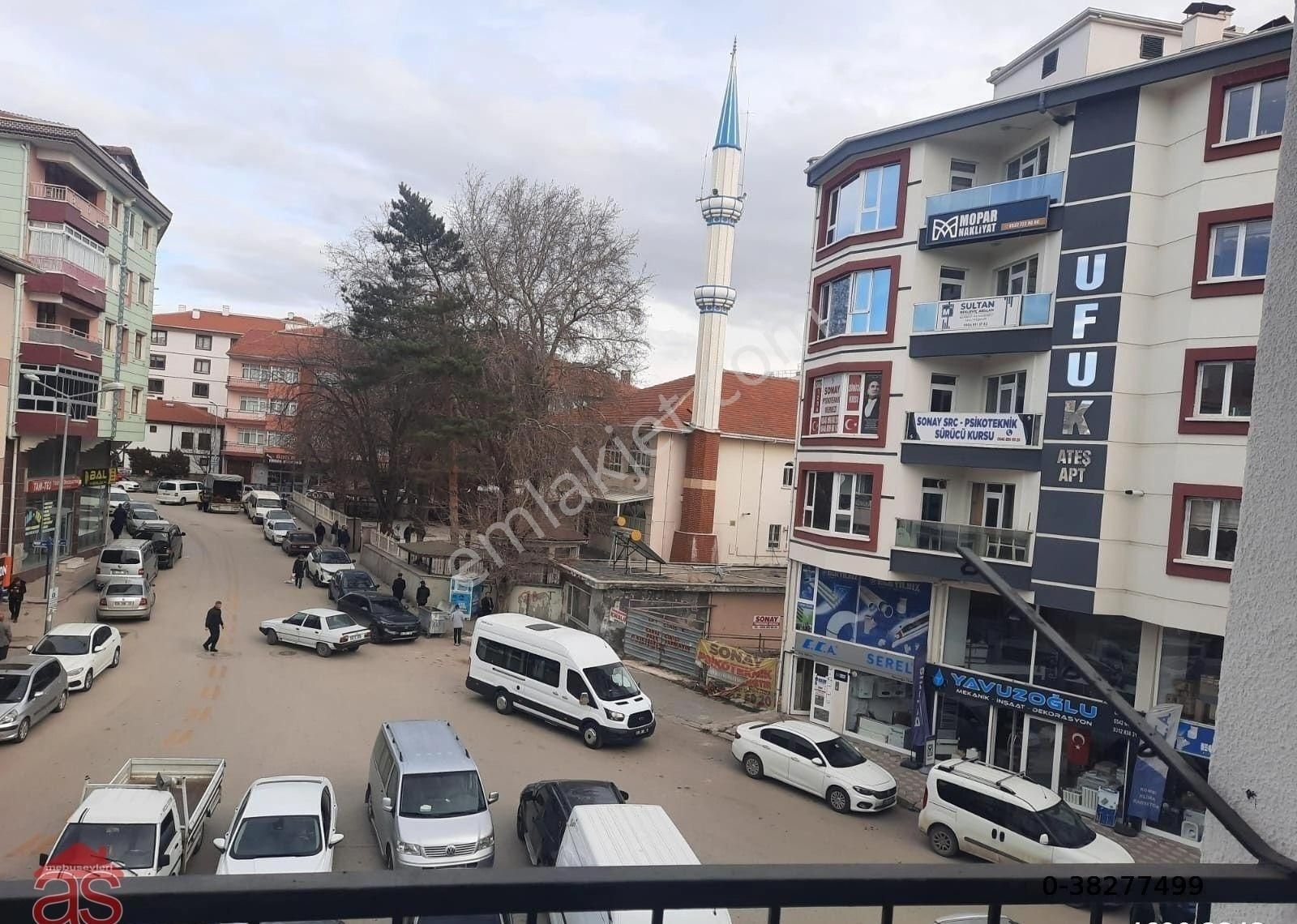 Çubuk Yavuzselim Satılık Daire Çubuk Hükümet Caddesinde 2.katta 2 Cepheli Boş