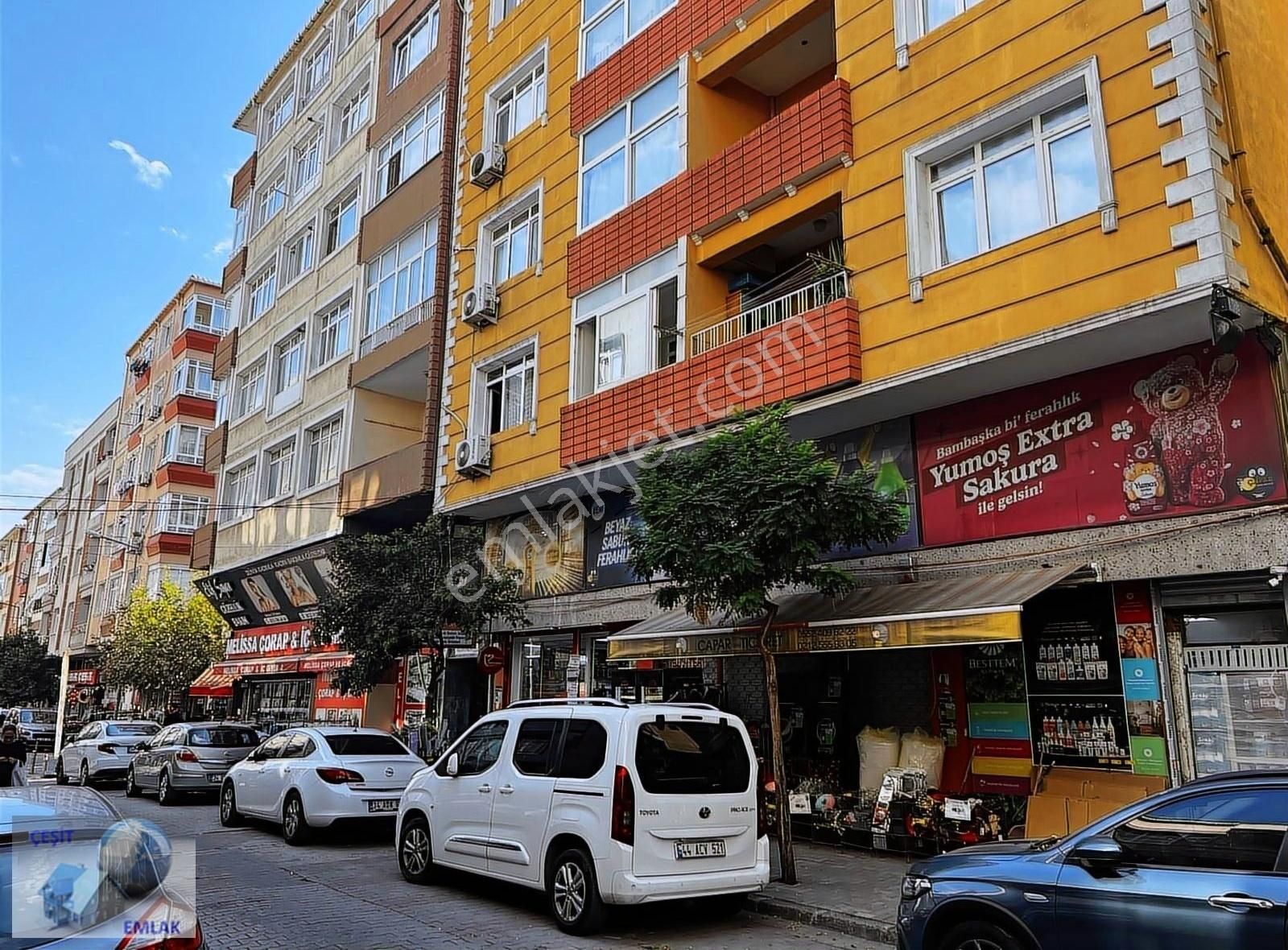 Güngören Haznedar Satılık Dükkan & Mağaza Çeşitten Menderes Caddesine Komşu 3 Kat Kurumsal Kiracılı İşyeri