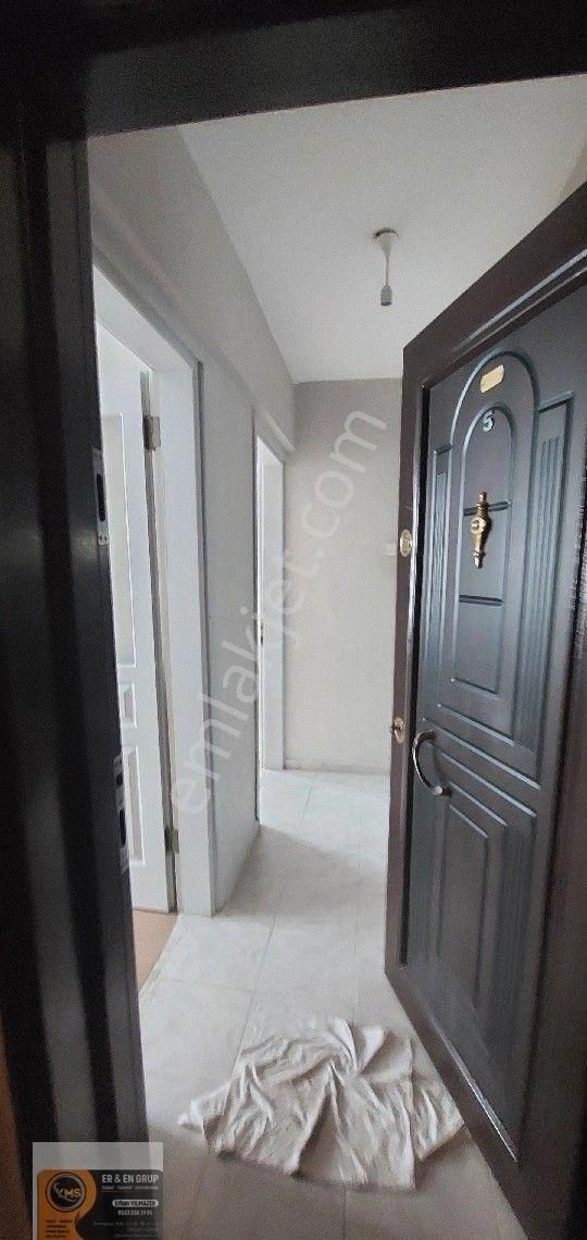 Dikili İsmetpaşa Kiralık Daire Dikili İsmetpaşa Merkezde Düz Ayak Arakat 2 Adet Klima Isıtmalı Mutfak Ayrı 2+1 Kiralik Daire