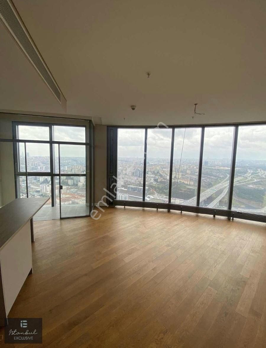 Sarıyer Huzur Satılık Residence Skyland Vadistanbul Yüksek Kat Orman Cephe 1+1 Vatandaşlık