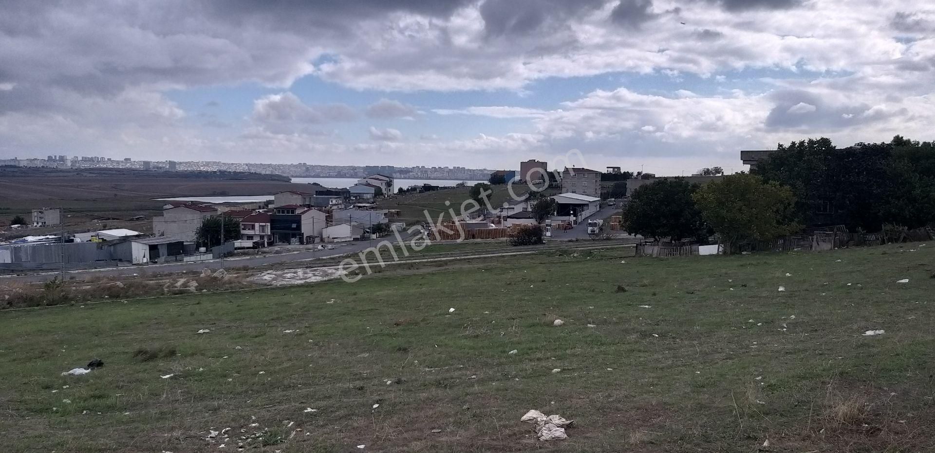 Avcılar Firuzköy Satılık Konut İmarlı Yankı'dan Firuzköy'de İmarlı Göl Manzaralı Satılık Arsa