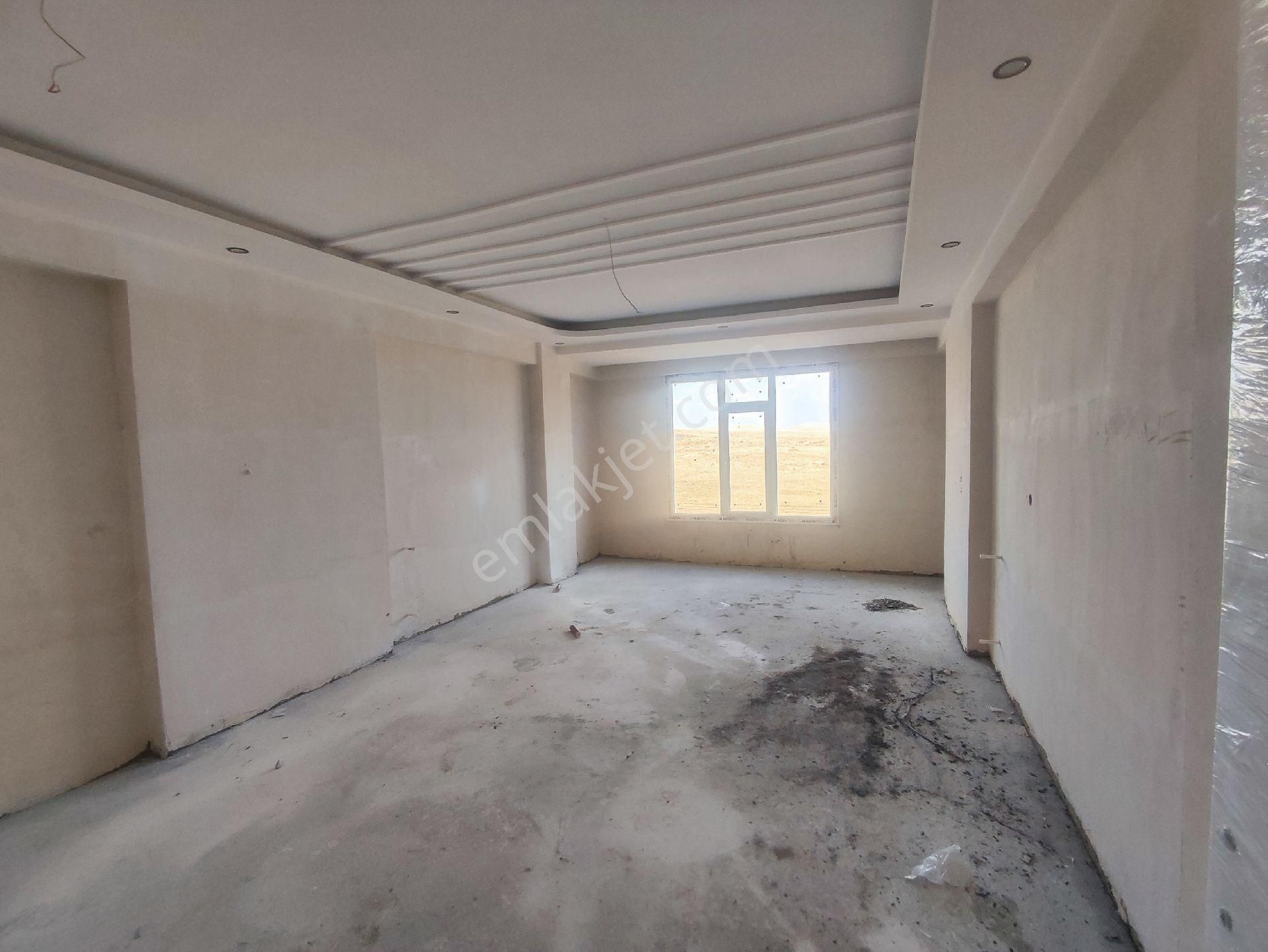 Haliliye Güzelyurt Satılık Daire Tema Emlaktan Satılık 130 M2 2+1