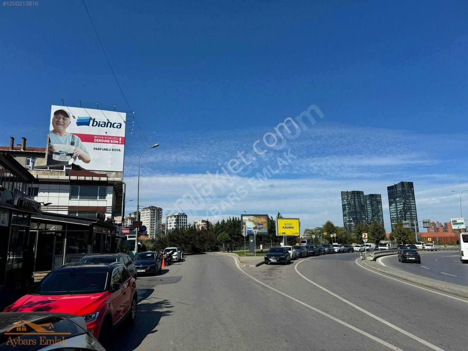 Ümraniye Ihlamurkuyu Satılık Bağ & Bahçe Aybars'dan Alemdağ Caddesin'de Değerli Lokasyonda Satılık Arsa