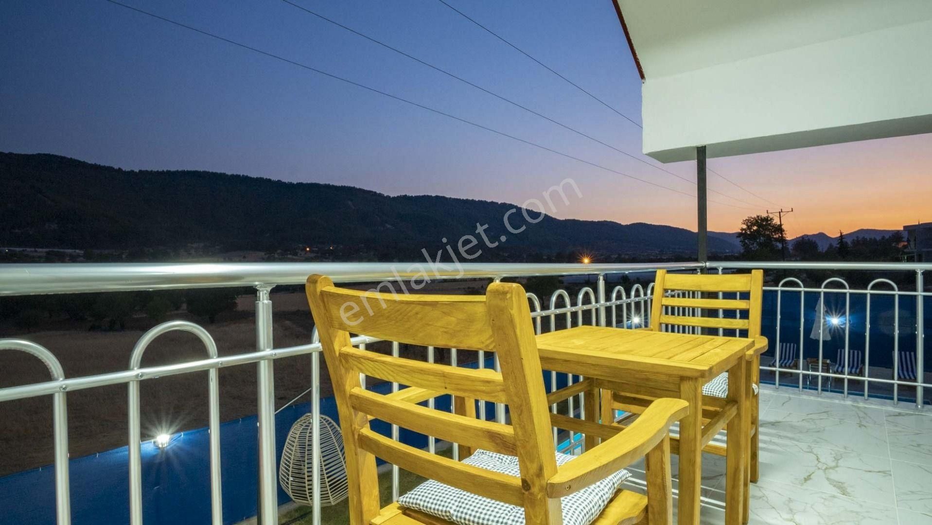 Kaş Kalkan'da Süresiz Belgeli Müstakil Tripleks 4+1 Villa - Görsel 18