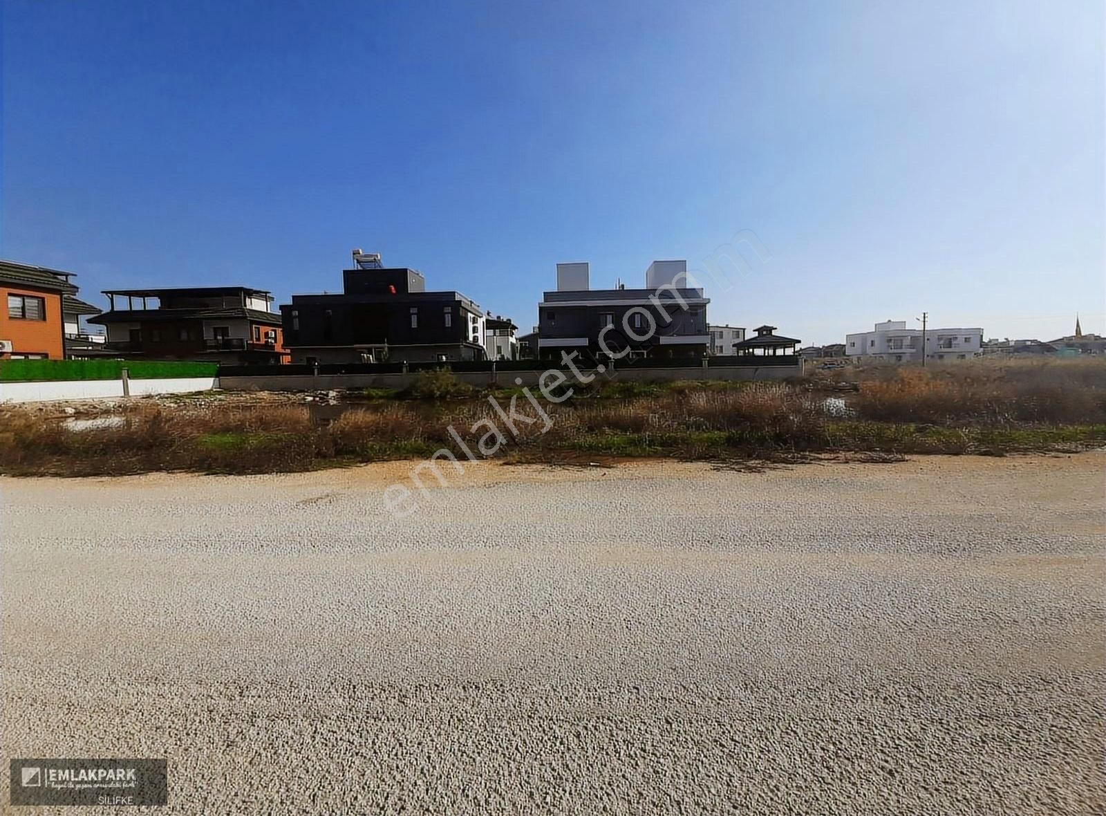 Silifke Taşucu Satılık Konut İmarlı Emlakparkdan Taşucu Kummahallesinde İmarlı Arsa