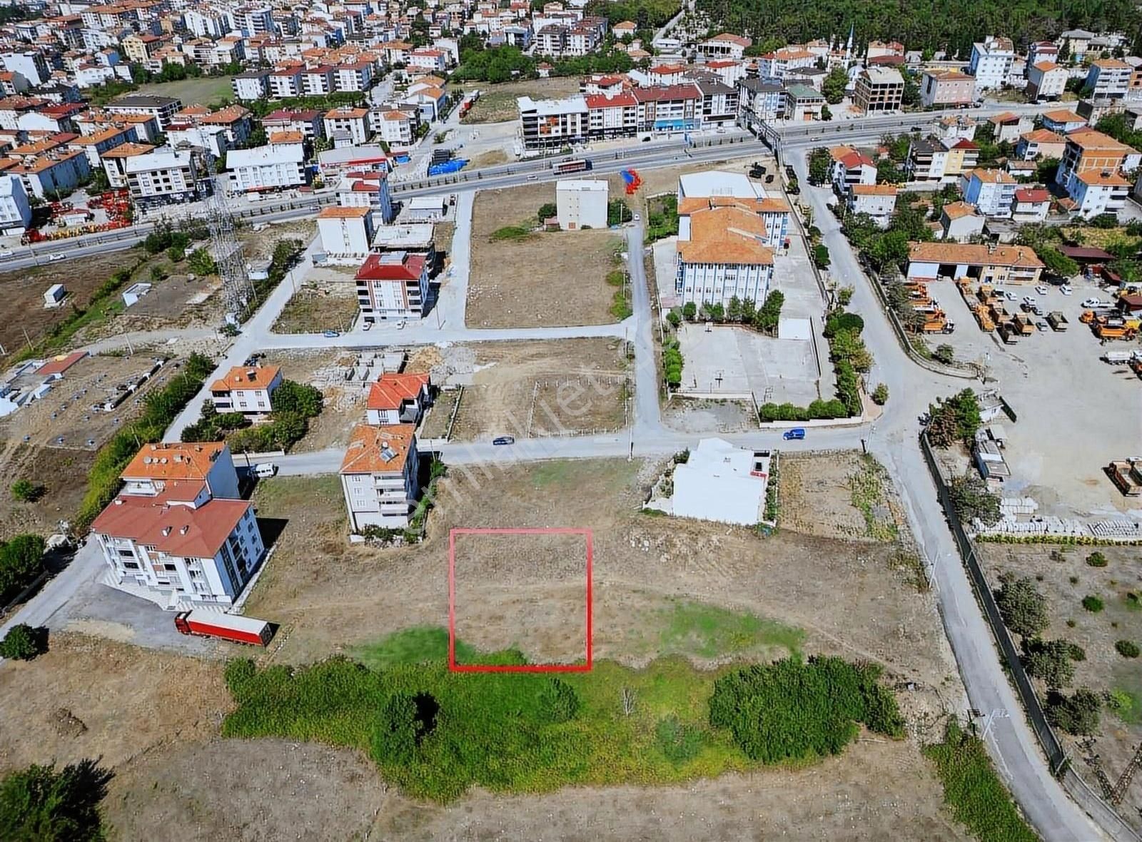 Bafra Fevzi Çakmak Satılık Konut İmarlı Furkan Emlaktan Satılık 507 M² Arsa Ana Yola 100 Metre