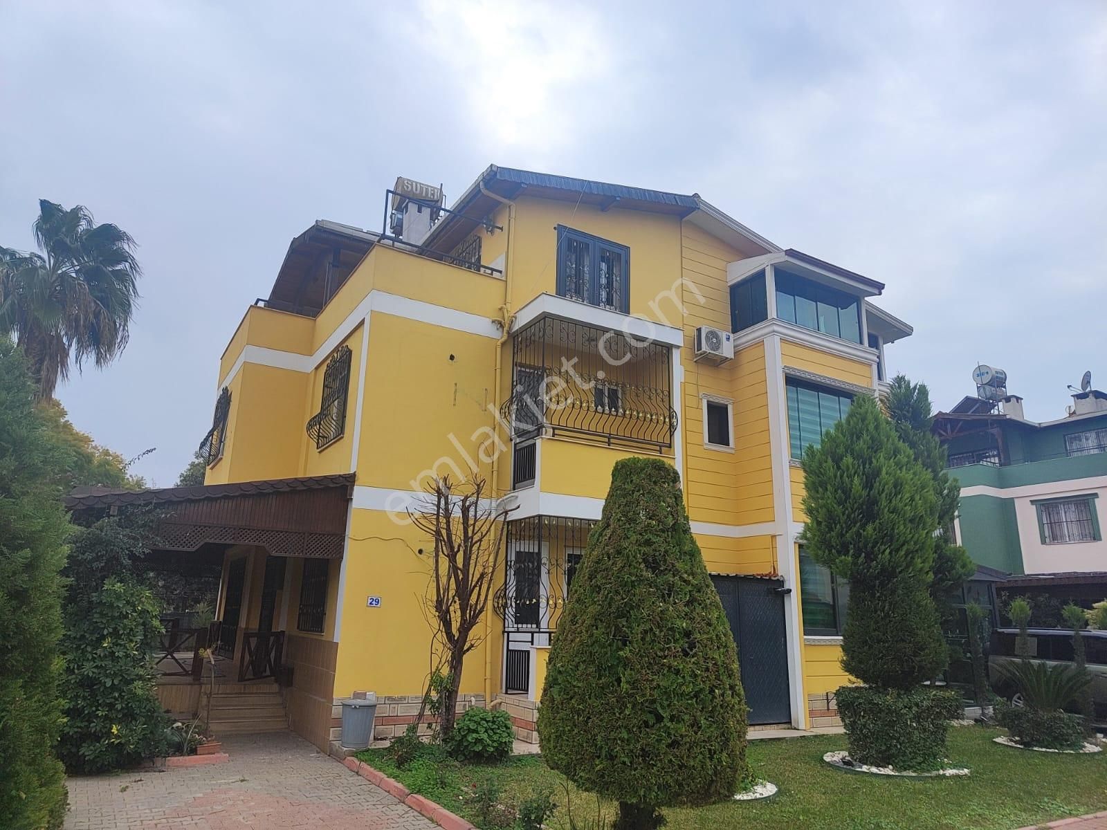 Seyhan Akkapı Satılık Villa Esse My Home Dan Akkapı Da 6+1 İkiz Vila Kendine Ayit Bahçeli