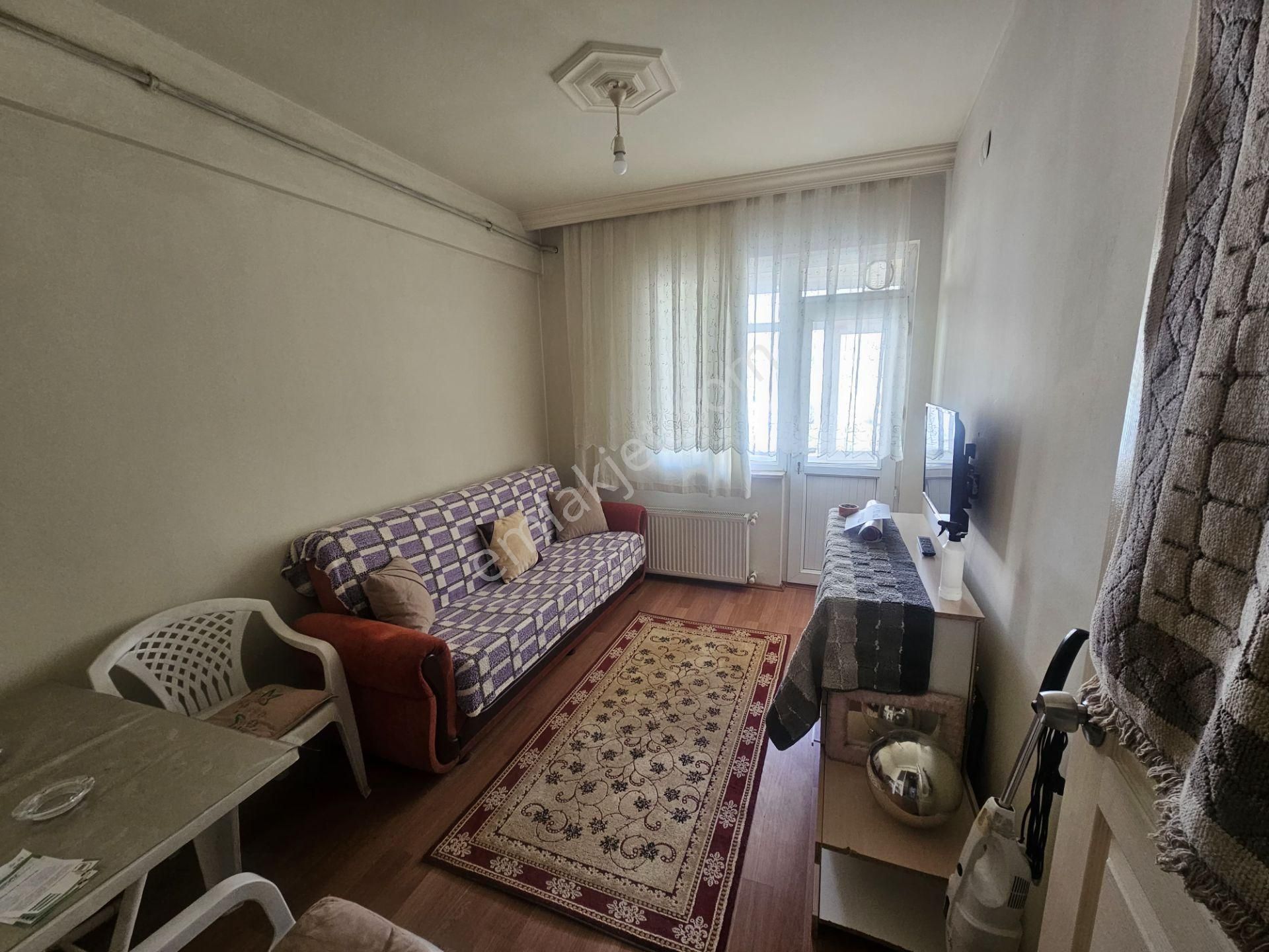 Tepebaşı Eskibağlar Kiralık Daire Akademi Emlak'tan Collesıum Yakını Full Eşyalı 1+1 Daire