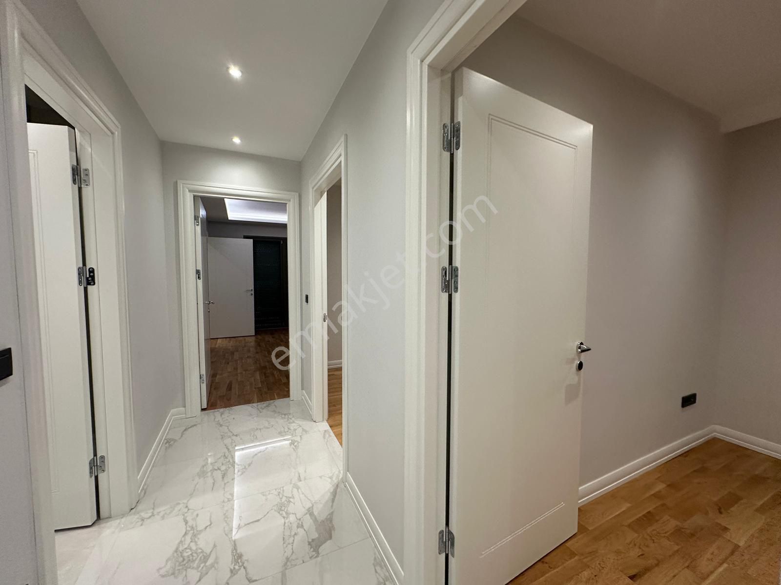 Yeşilyurt'ta Sıfır Binada 145 M2 3+1 Keyifli Bahçe Katı - Görsel 9