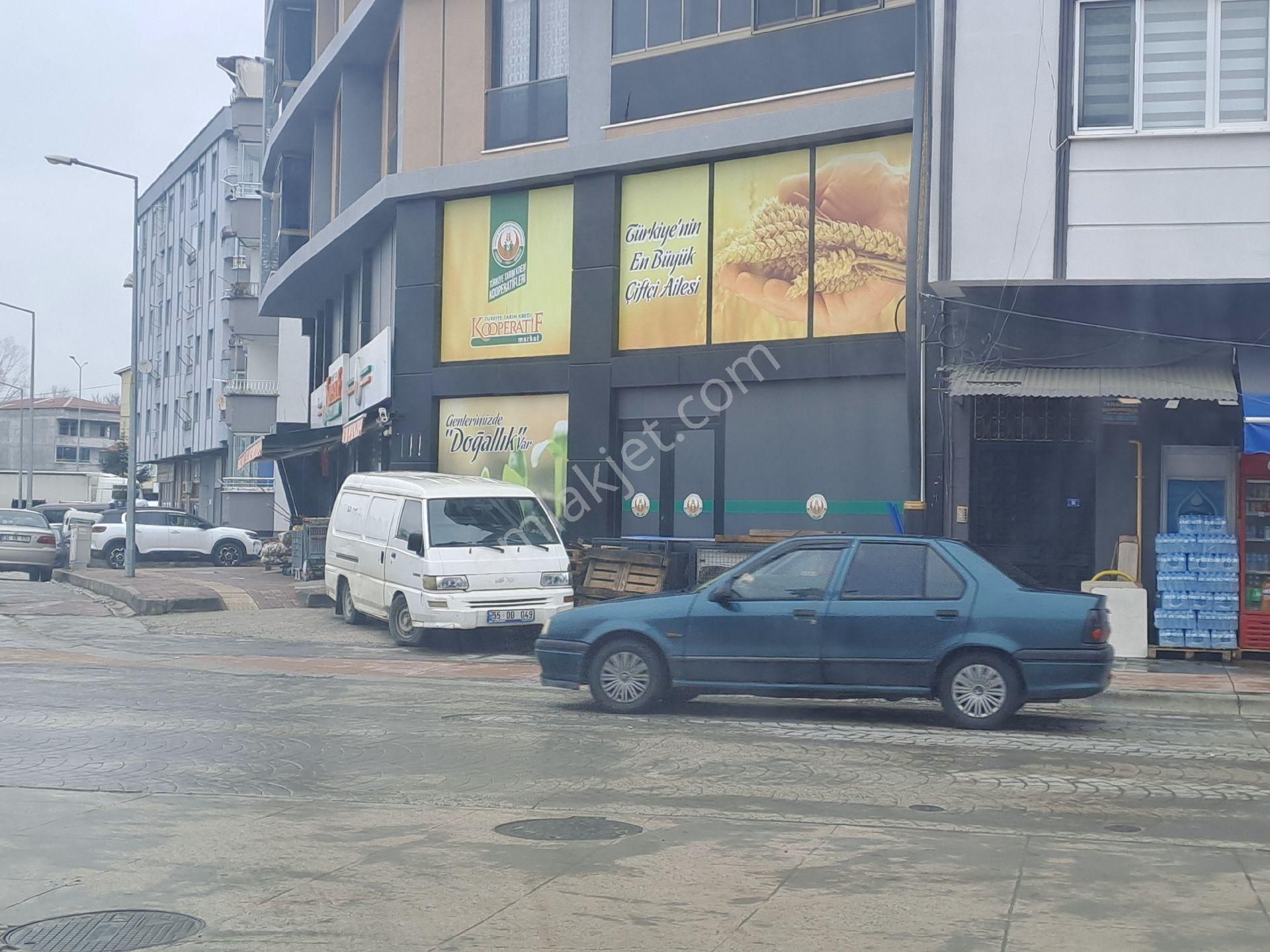 Alibey'den Terme Fenk Mah.de Satılık 3 Katlı Bina - Görsel 33