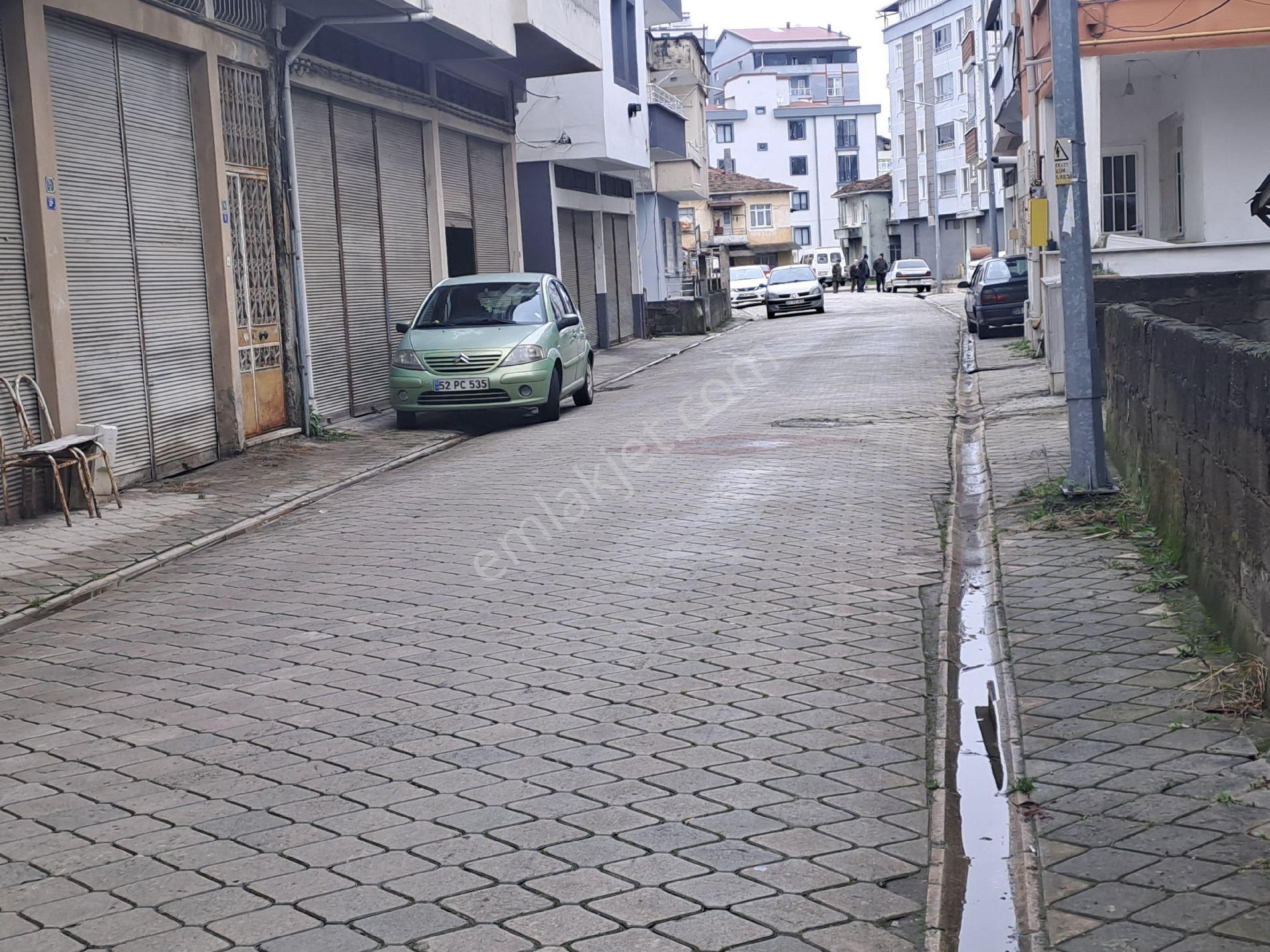 Alibey'den Terme Fenk Mah.de Satılık 3 Katlı Bina - Görsel 34