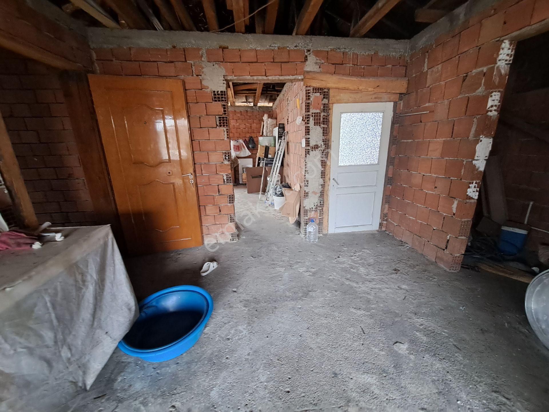 Alibey'den Terme Fenk Mah.de Satılık 3 Katlı Bina - Görsel 30