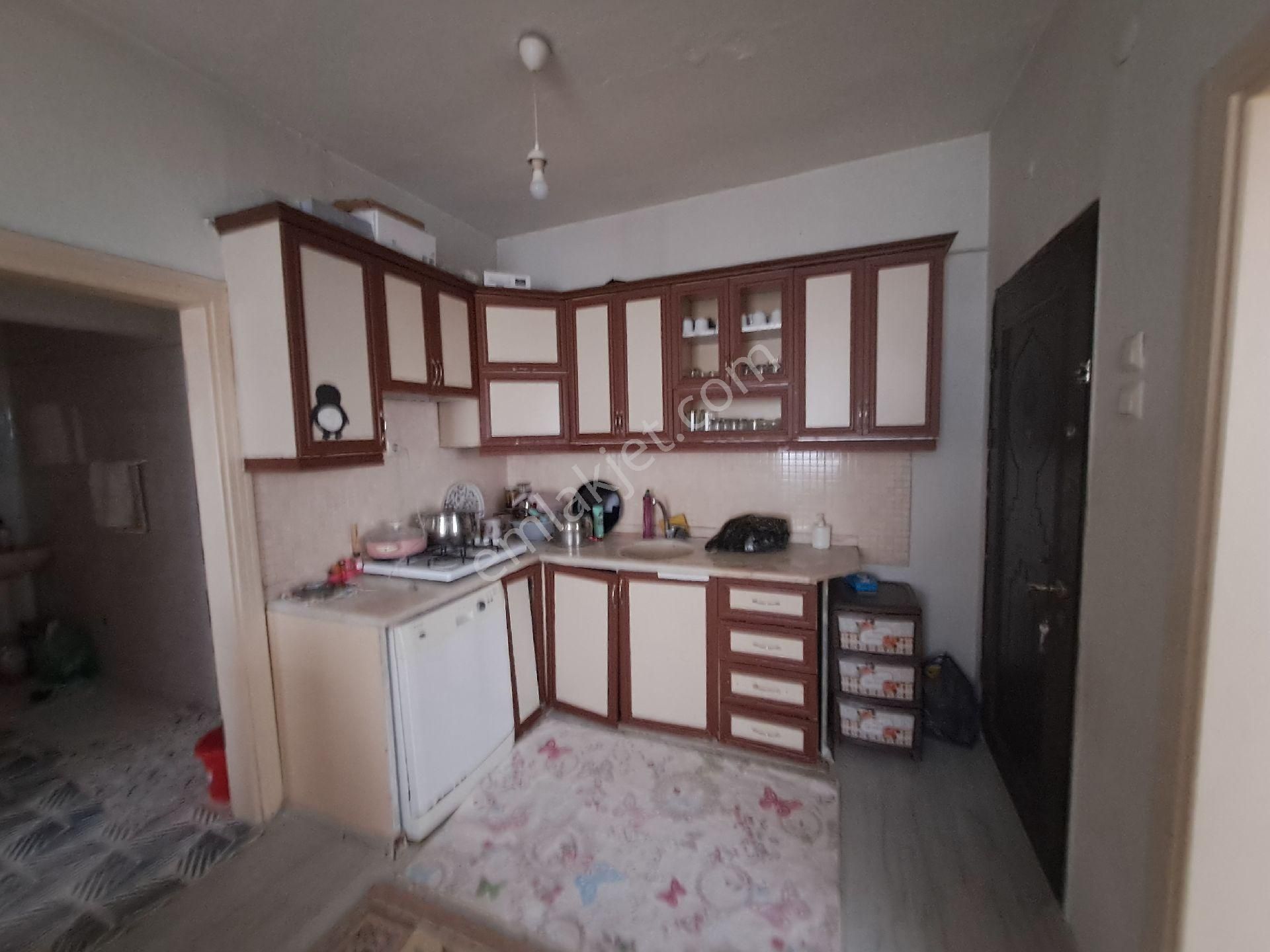 Alibey'den Terme Fenk Mah.de Satılık 3 Katlı Bina - Görsel 17