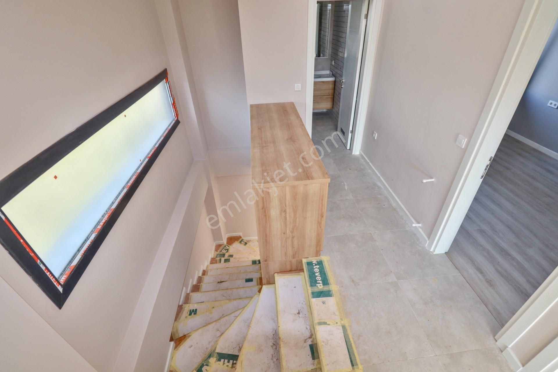 Küçükkuyu'da Satılık 3+1 Tek Müstakil Villa - Görsel 21