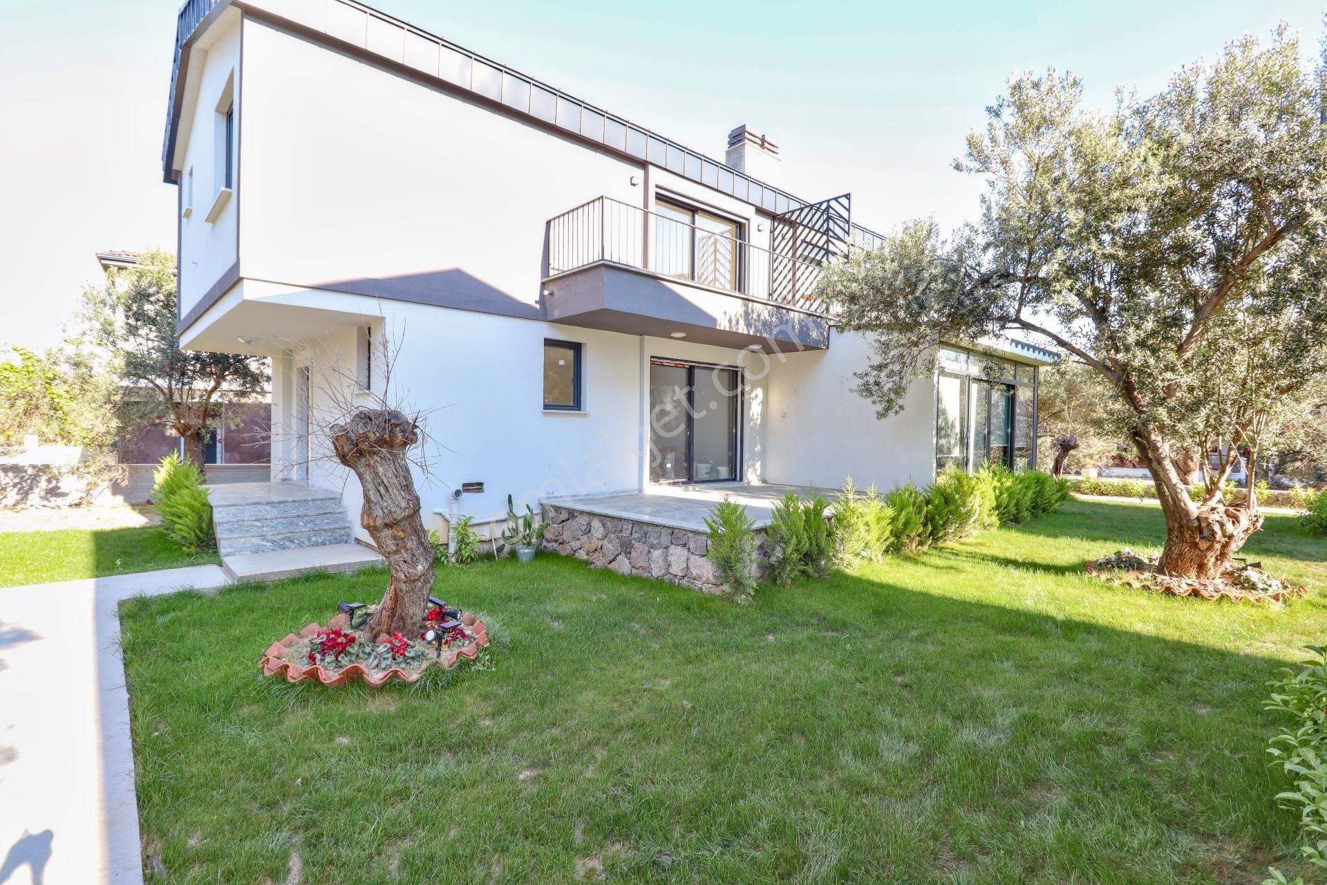 Küçükkuyu'da Satılık 3+1 Tek Müstakil Villa - Görsel 6