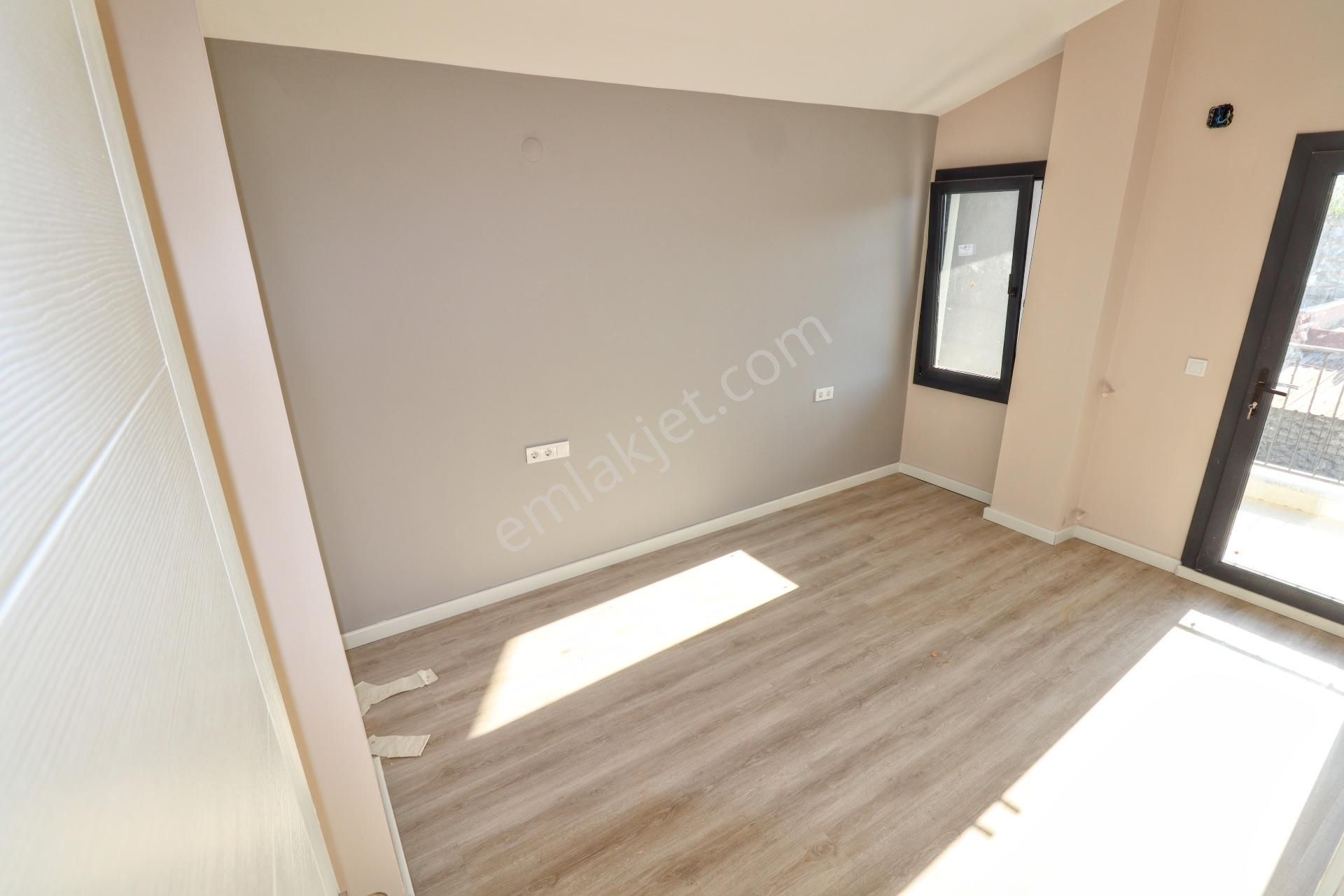 Küçükkuyu'da Satılık 3+1 Tek Müstakil Villa - Görsel 31