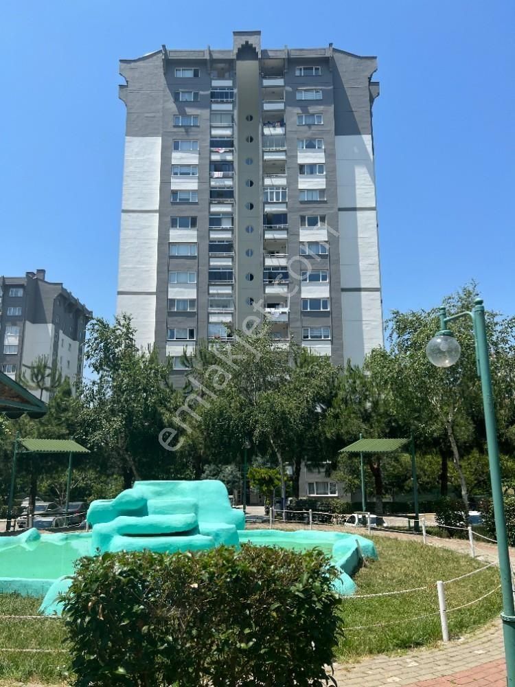 Küçükçekmece Atakent Satılık Daire Küçükçekmece Halkalı Toki Akasya Sitesi 3+1 Satılık Daire