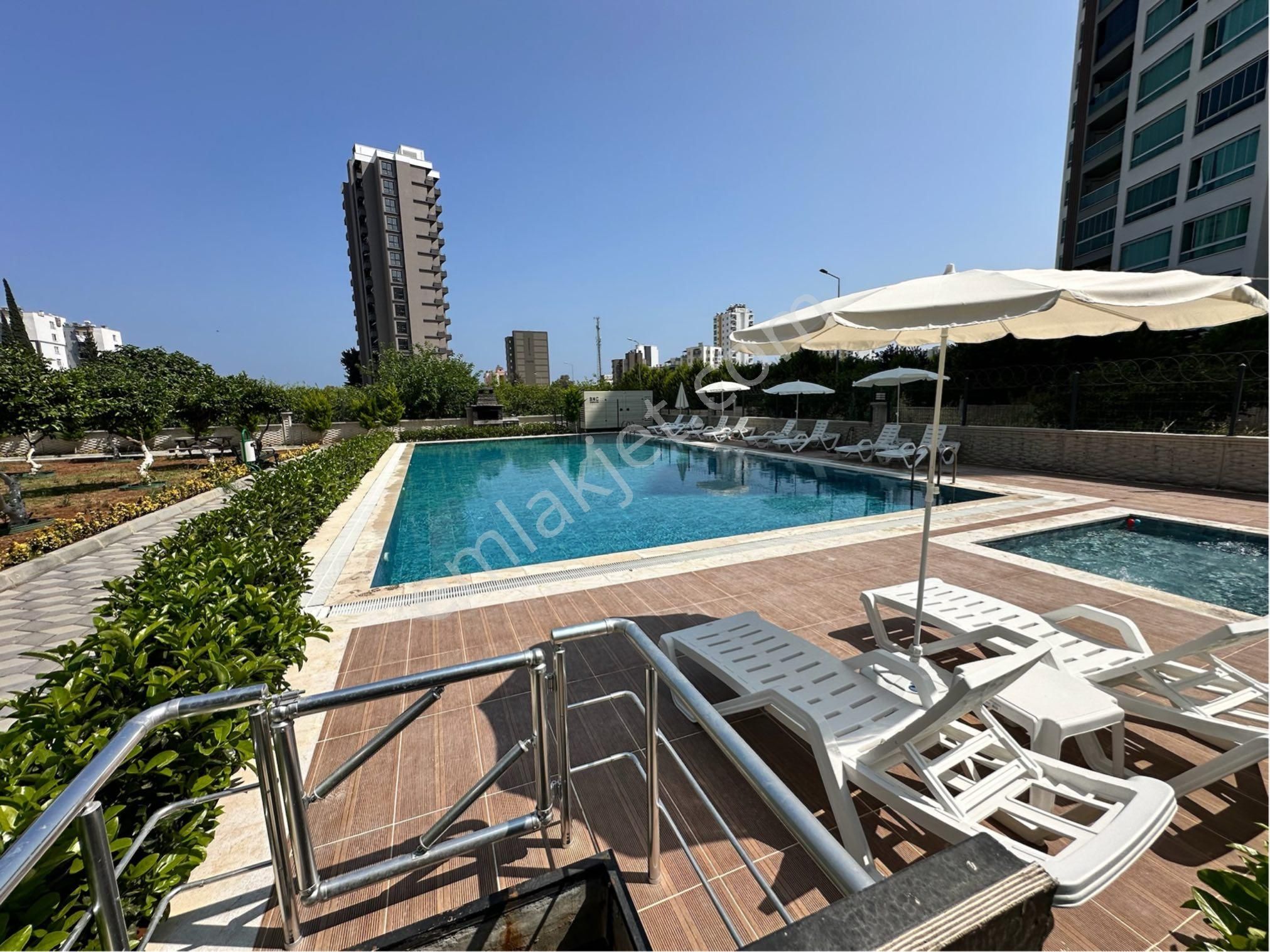 Mezitli Deniz Mah. Acil Satılık Full Eşyalı Deniz Manzaralı Dublex 1.5+1 Daire