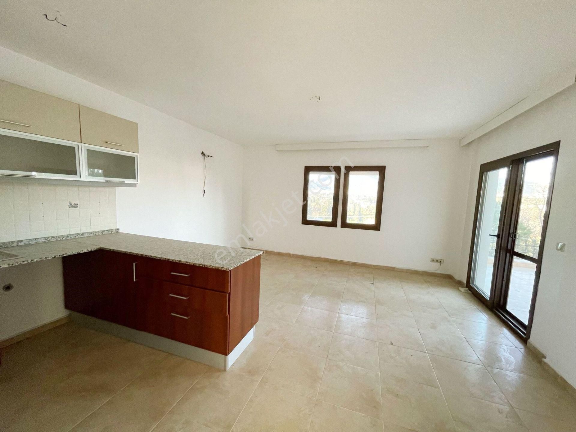 Bodrum Bitez Yalı’da Havuzlu Sitede, Doğa Manzaralı 2+1 Orta Kat ! - Görsel 6