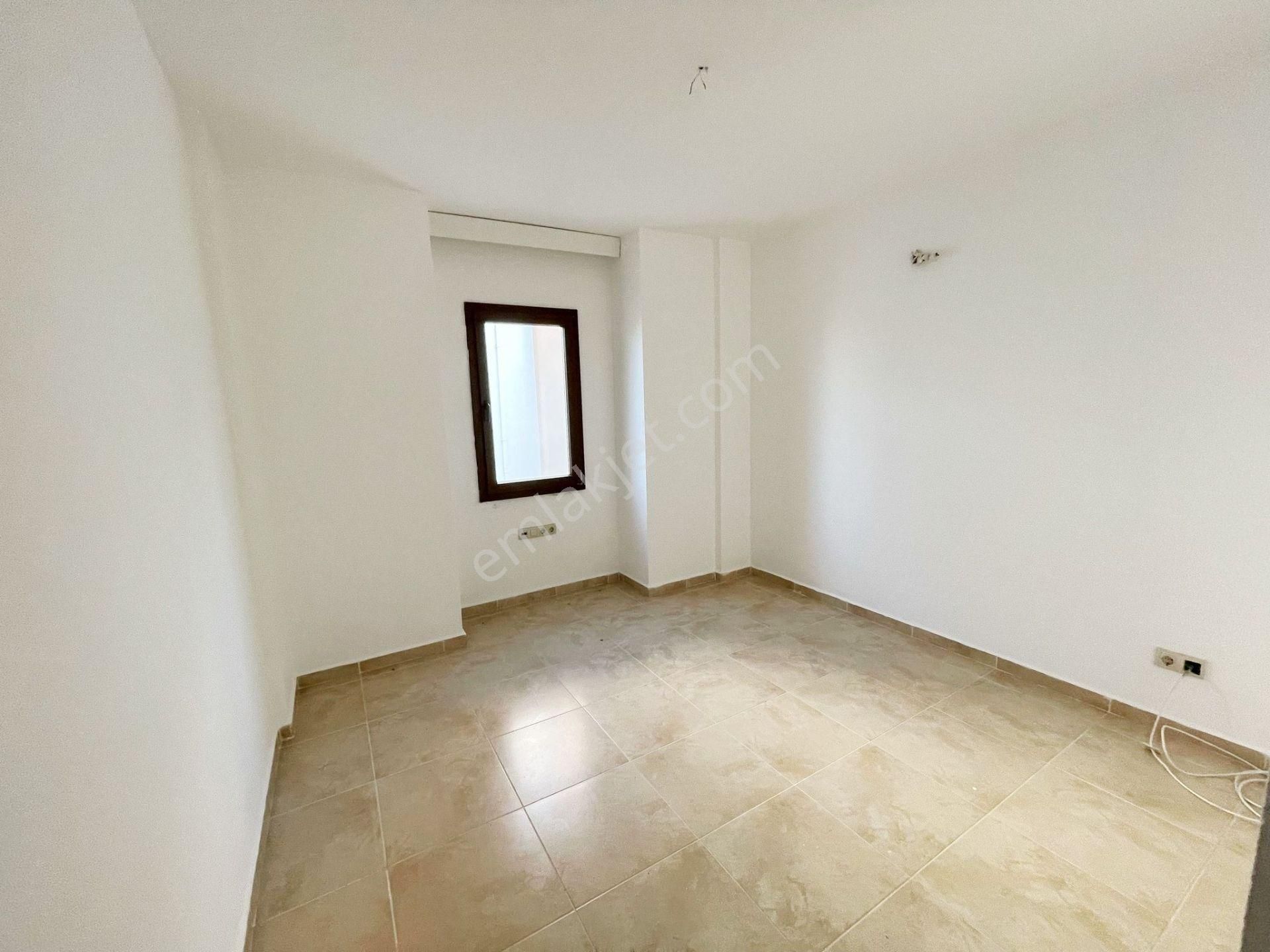 Bodrum Bitez Yalı’da Havuzlu Sitede, Doğa Manzaralı 2+1 Orta Kat ! - Görsel 10