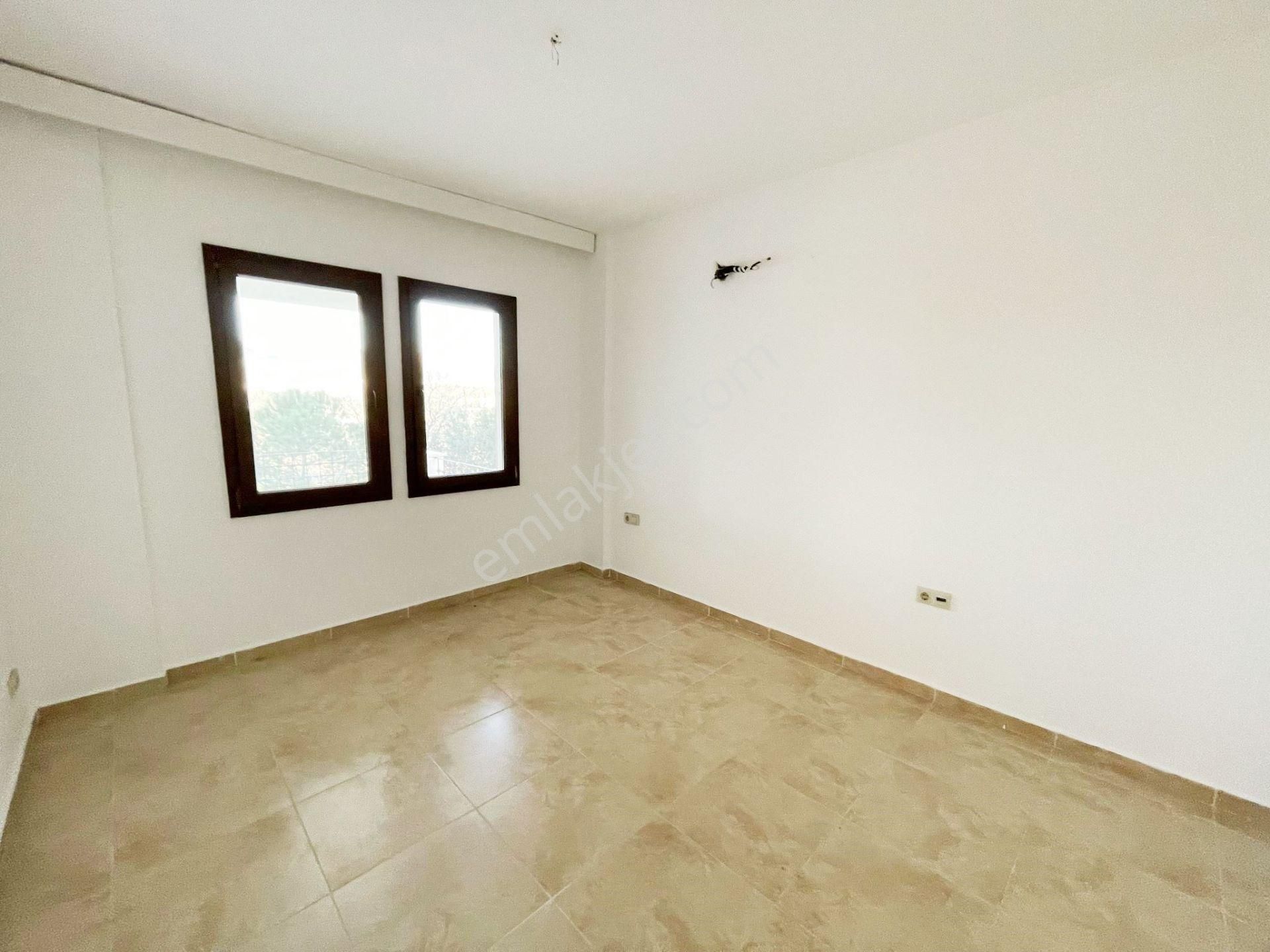 Bodrum Bitez Yalı’da Havuzlu Sitede, Doğa Manzaralı 2+1 Orta Kat ! - Görsel 11