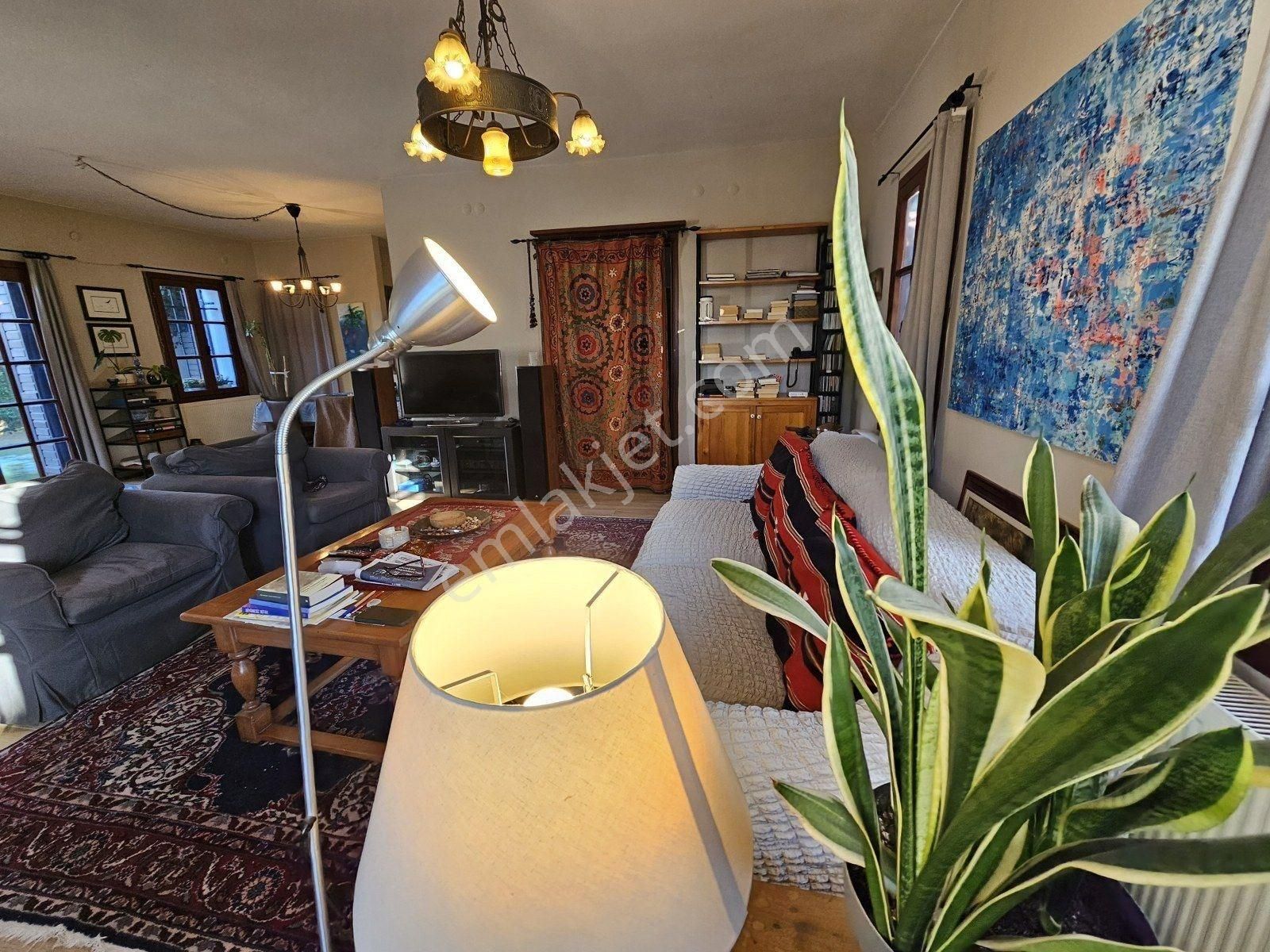 İzmir Çeşme Alaçatı Köy İçinde Müstakil Özel Ev Villa - Görsel 25