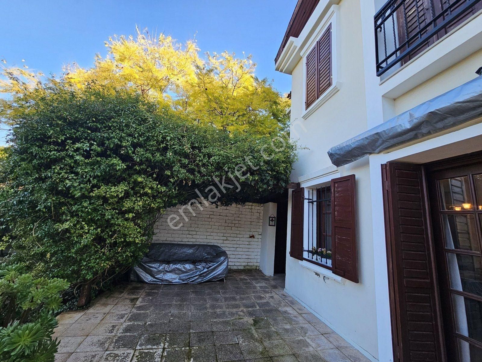 İzmir Çeşme Alaçatı Köy İçinde Müstakil Özel Ev Villa - Görsel 18