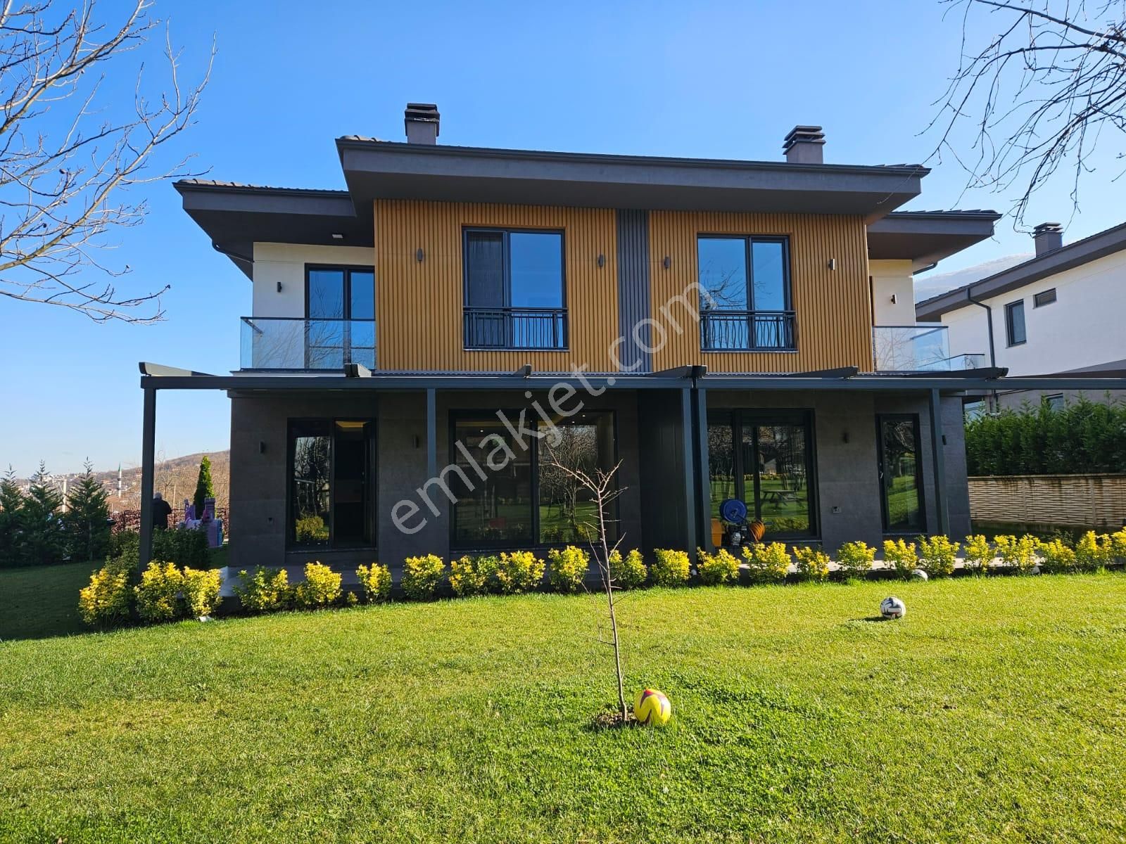 Kartepe Balaban Satılık Villa Kocaeli Kartepe Balaban Butik Site 5+1 Özel Mimari Satılık Villa