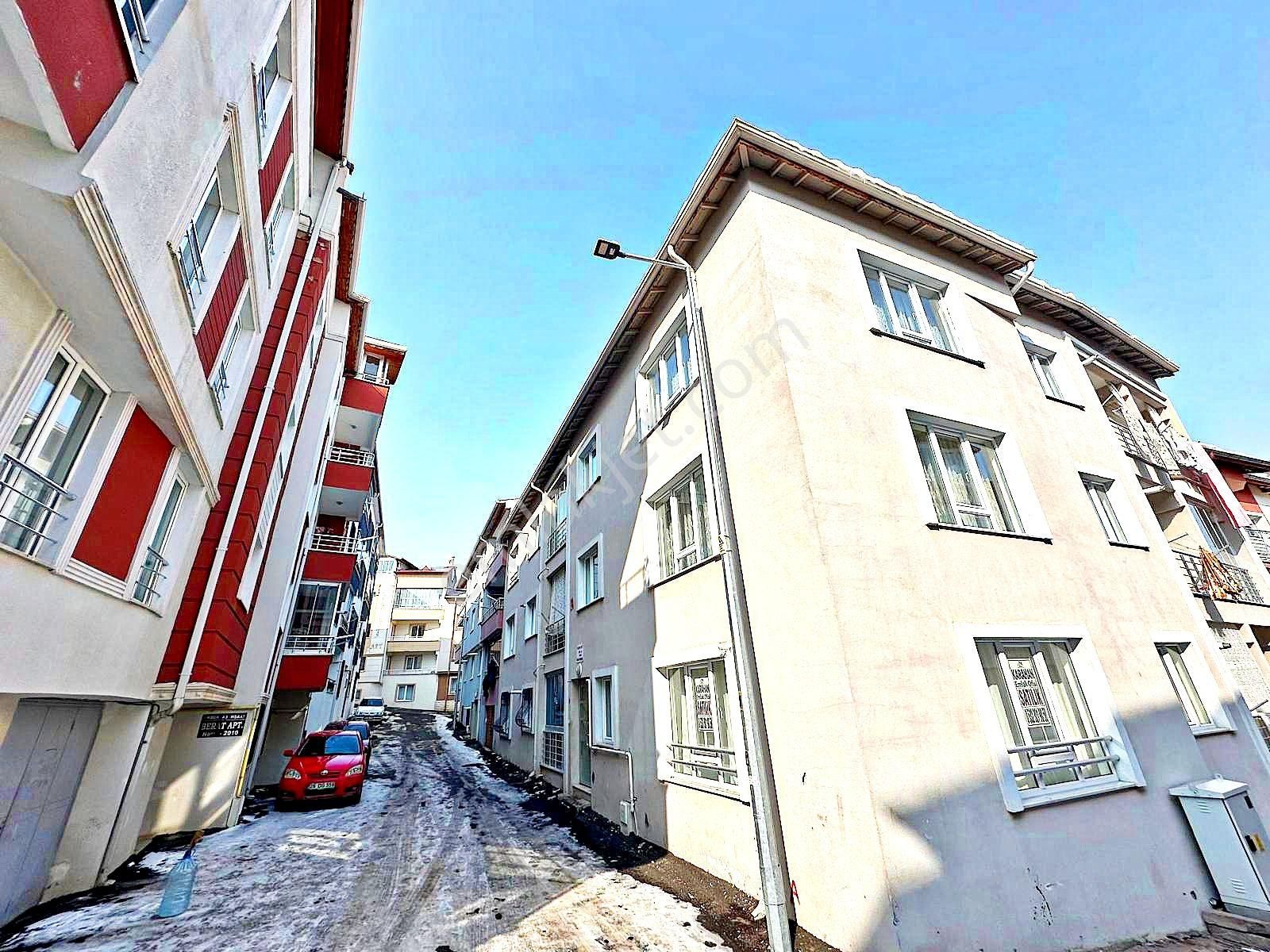 Sivas Merkez Mevlana Satılık Daire Çok Acil✅karahan Emlak'tan✅giriş Kat. 125 M². 3+1 Full Yapılı✅mevlana Mahallesinde