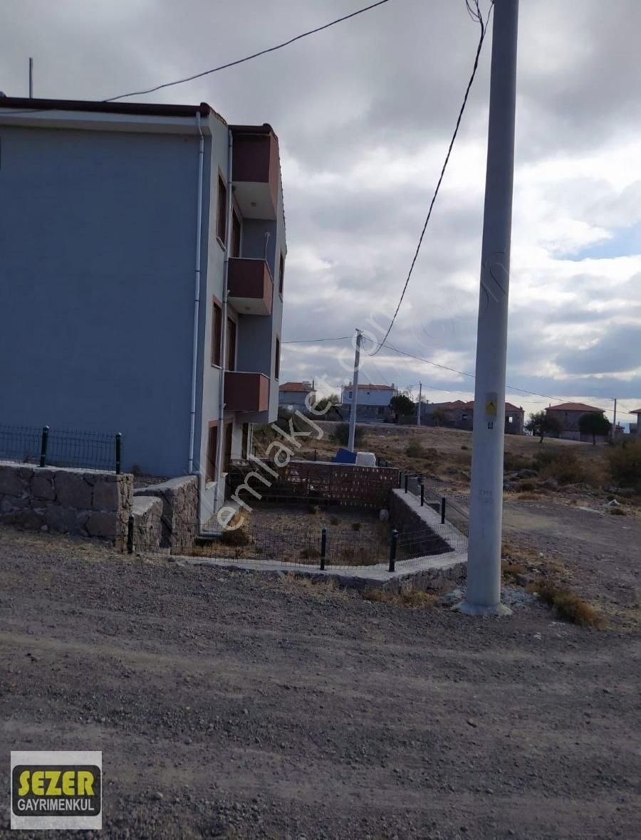 Ayvacık Kuruoba Köyü Satılık Villa İmarlı Ç.kale Ayvacık Kuruoba Arsa 300m2deniz Ve Midilli Ada Manzaralı