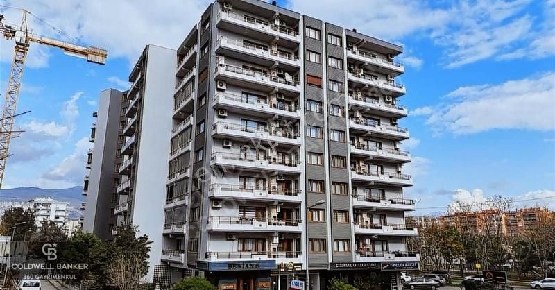 Bayraklı Mansuroğlu Satılık Daire Mansuroğlunda 4+1 170 M2 Hasarsız Kiracısz Ara Kat Satılık Daire