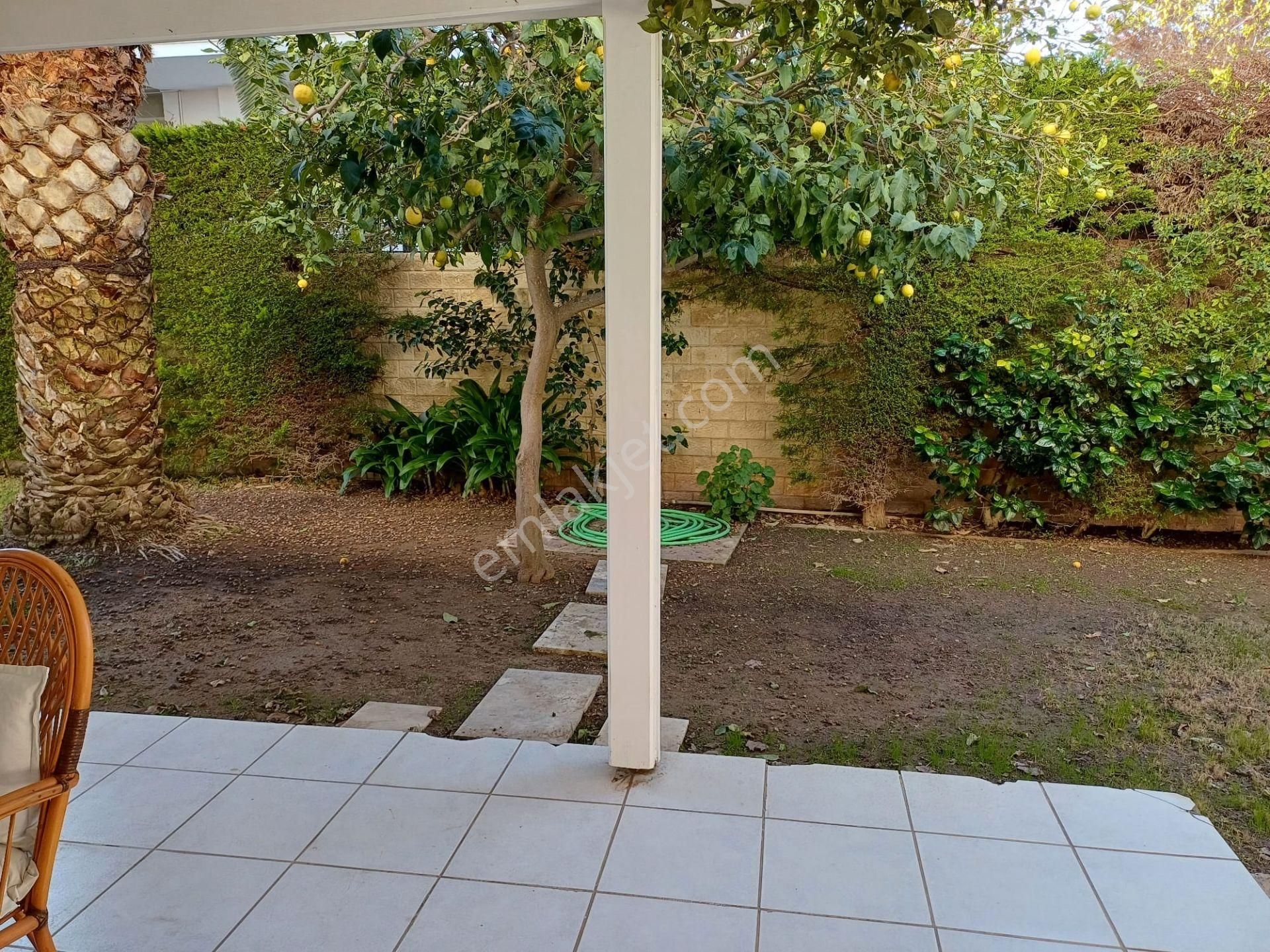 Boyalık Altınyunus Büyük Bahçeli Müstakil Havuzlu 4 Oda 3 Banyo - Görsel 11