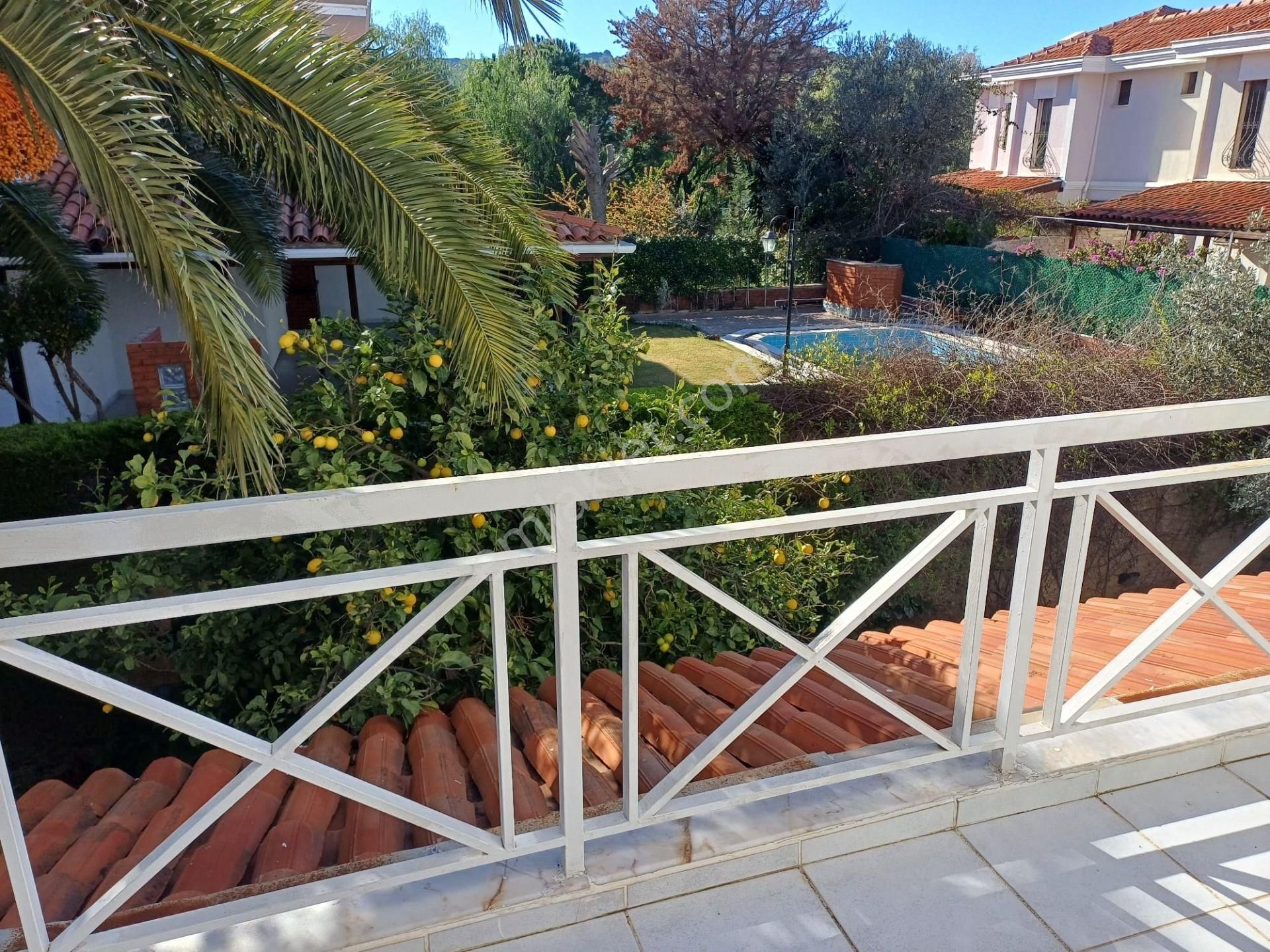 Boyalık Altınyunus Büyük Bahçeli Müstakil Havuzlu 4 Oda 3 Banyo - Görsel 24