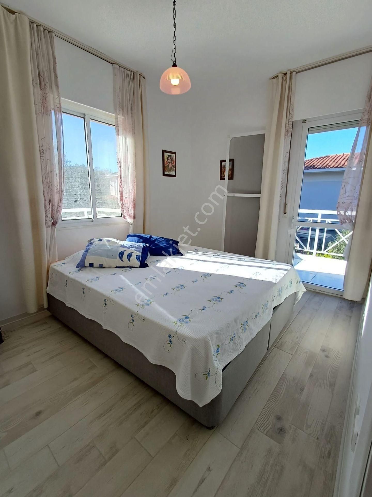 Boyalık Altınyunus Büyük Bahçeli Müstakil Havuzlu 4 Oda 3 Banyo - Görsel 25