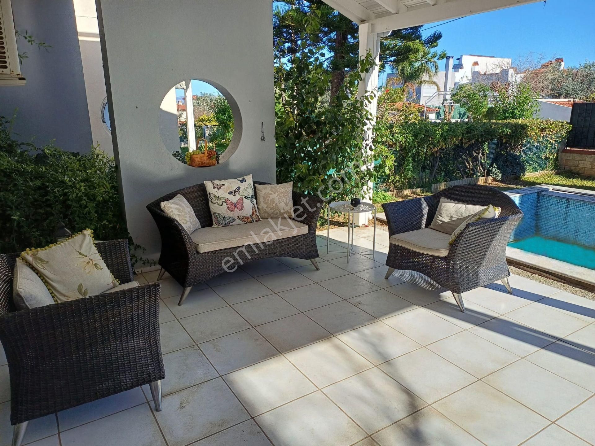 Boyalık Altınyunus Büyük Bahçeli Müstakil Havuzlu 4 Oda 3 Banyo - Görsel 6