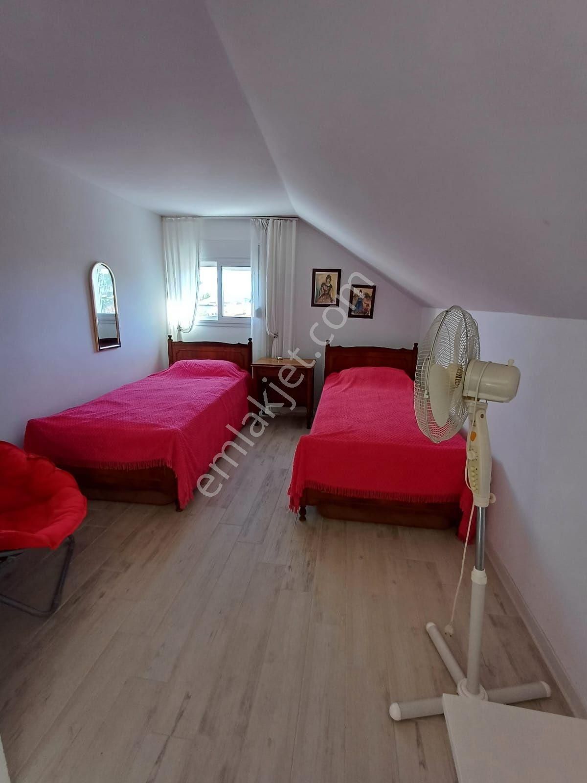 Boyalık Altınyunus Büyük Bahçeli Müstakil Havuzlu 4 Oda 3 Banyo - Görsel 30