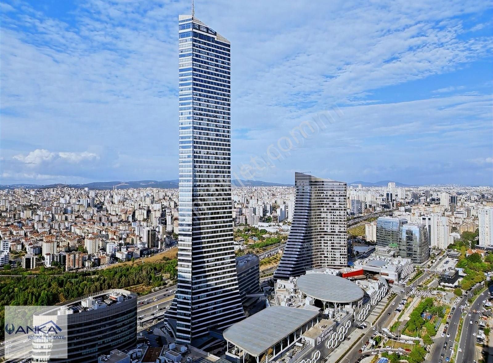 Ataşehir Atatürk Satılık Daire Anka Real Estate / Metropol İstanbul 1+1 Geniş Daire 