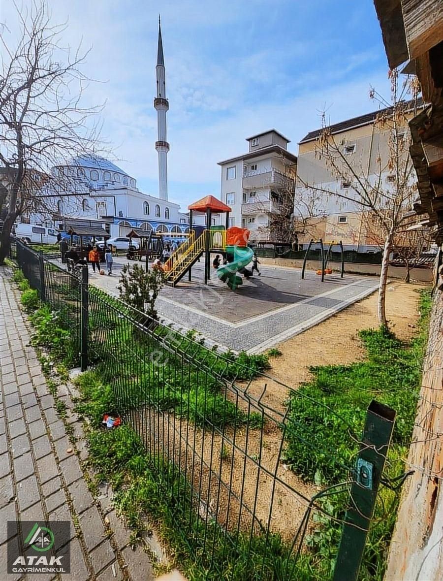 Çayırova Yeni Satılık Ticari İmarlı Yeni Mahalle Merkez Cami Karşısında 445 M2 Arsa