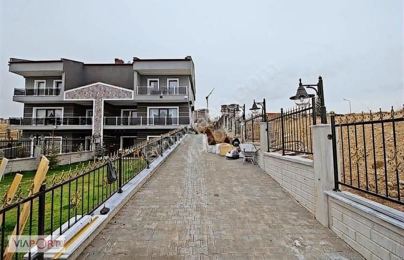 Etimesgut Yeni Bağlıca Satılık Villa Bağlıca 6+2 K.otaparklı Modern Mimari Şık Tasarım Villa