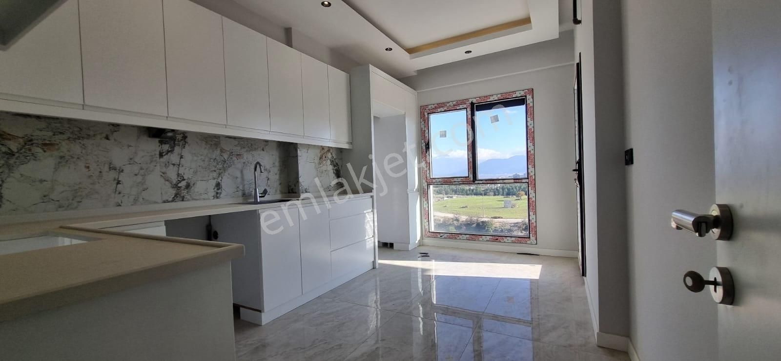 Merkezefendi Yenişafak Satılık Daire Yenişafak'ta Satılık 3+1 Daireler 145 M² 5 Katlı Yeni Bina 10 Daire