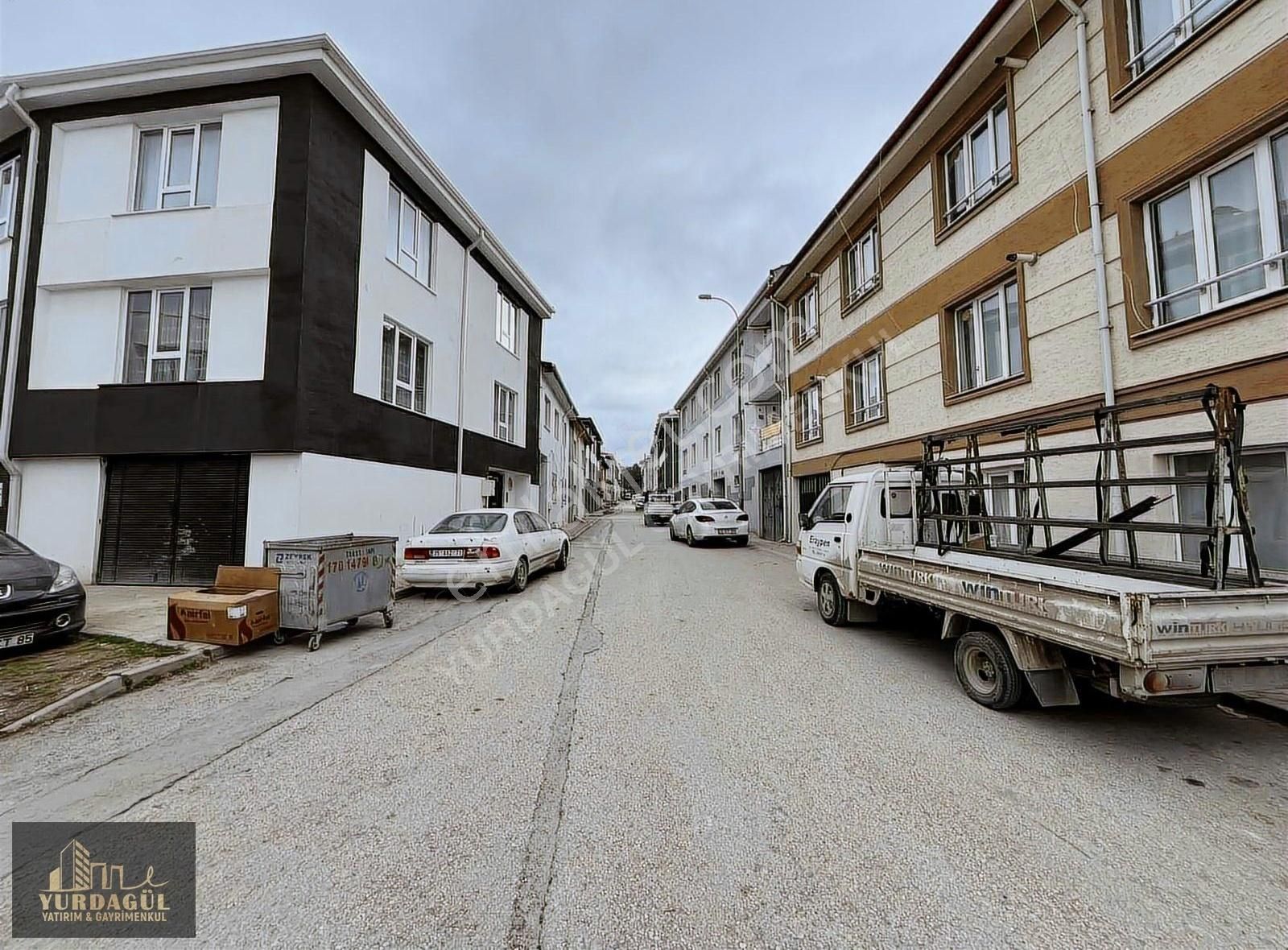 Odunpazarı Büyükdere Satılık Konut İmarlı Büyükdere Nisan Sk Arası Satılık Köşe Parsel