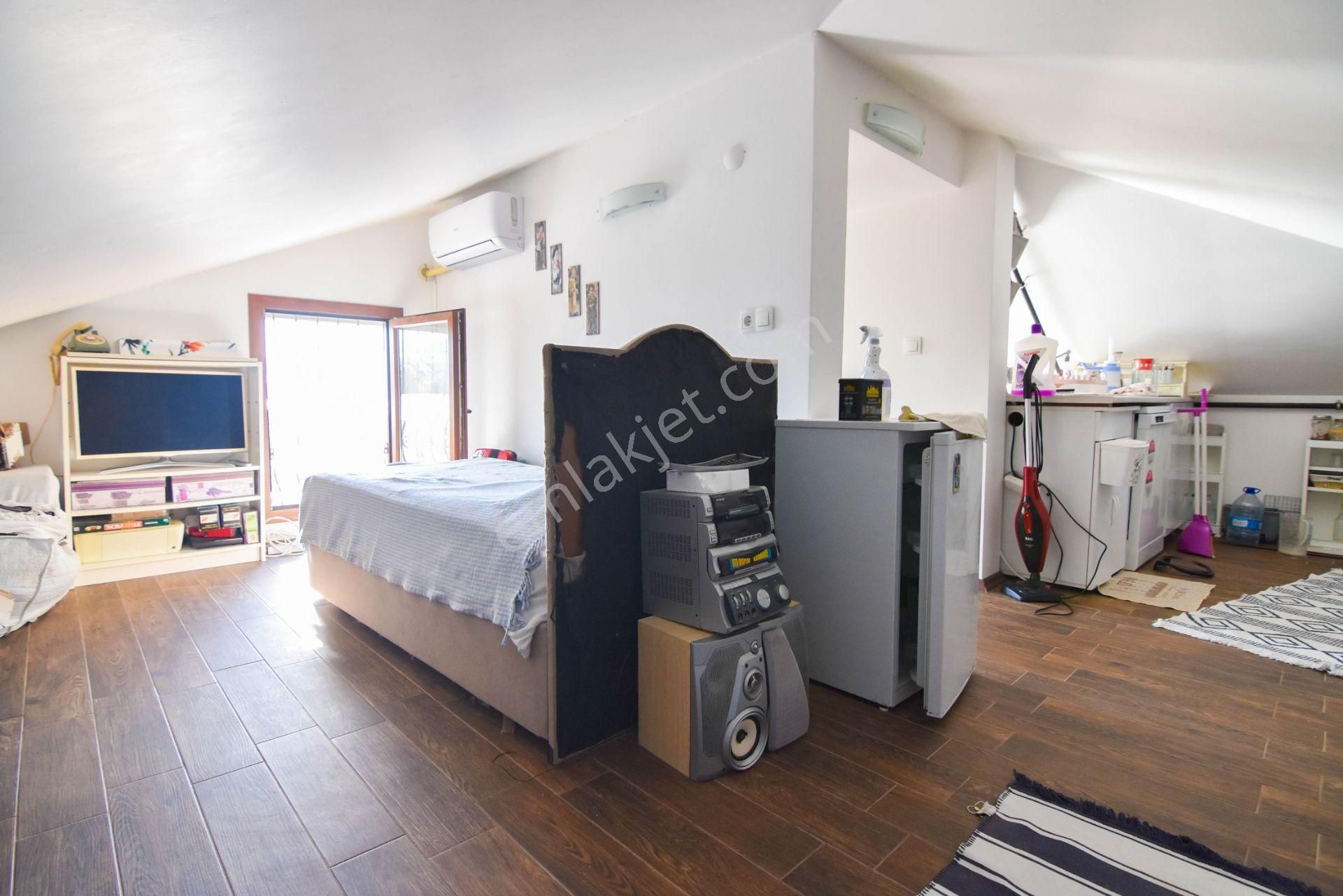 Kuşadası Kadınlar Denizi'nde Satılık Deniz Manzaralı Villa - Görsel 3