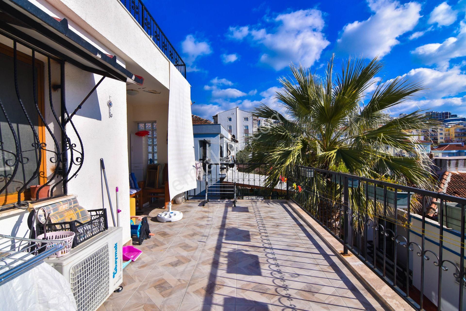 Kuşadası Kadınlar Denizi'nde Satılık Deniz Manzaralı Villa - Görsel 20