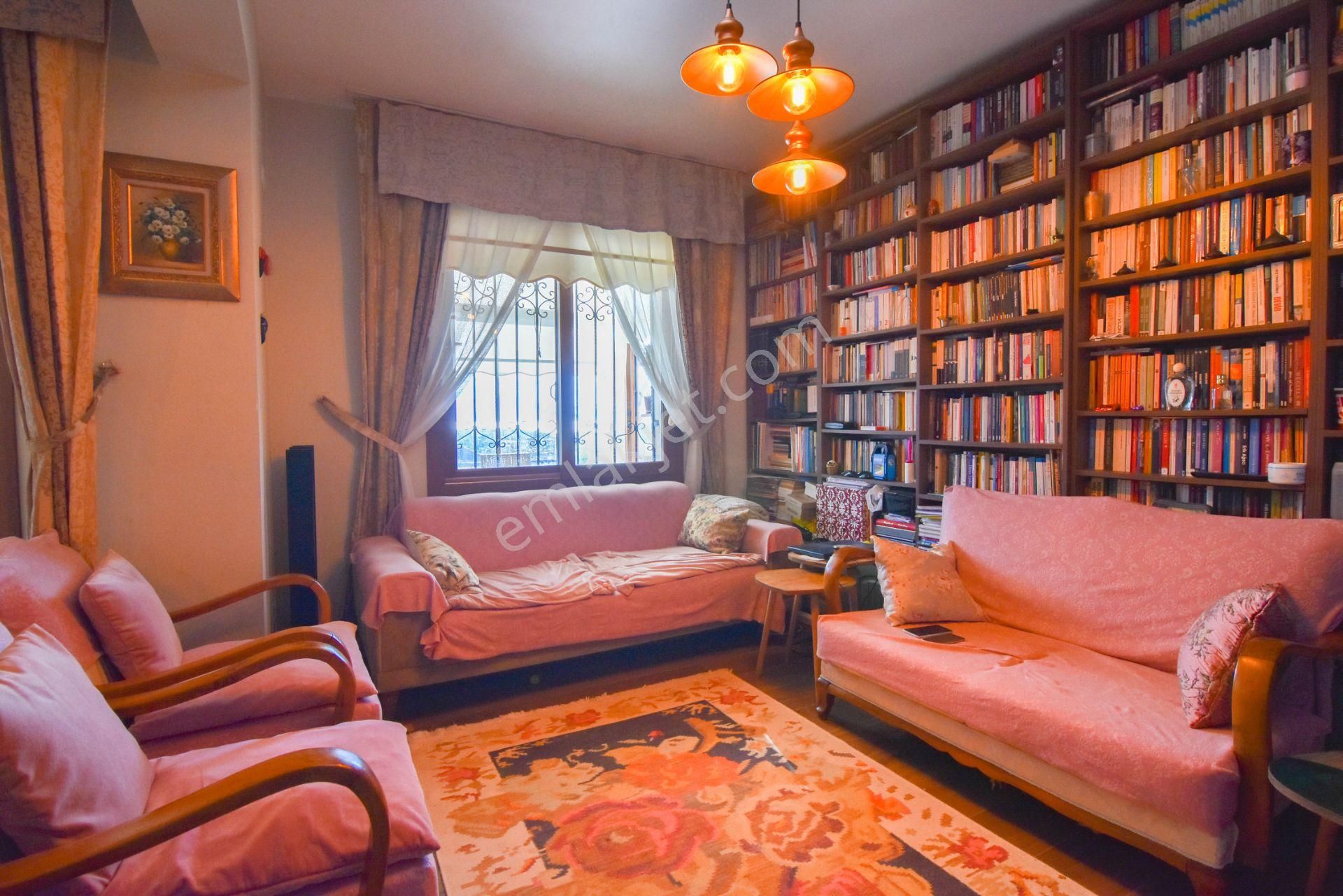 Kuşadası Kadınlar Denizi'nde Satılık Deniz Manzaralı Villa - Görsel 31