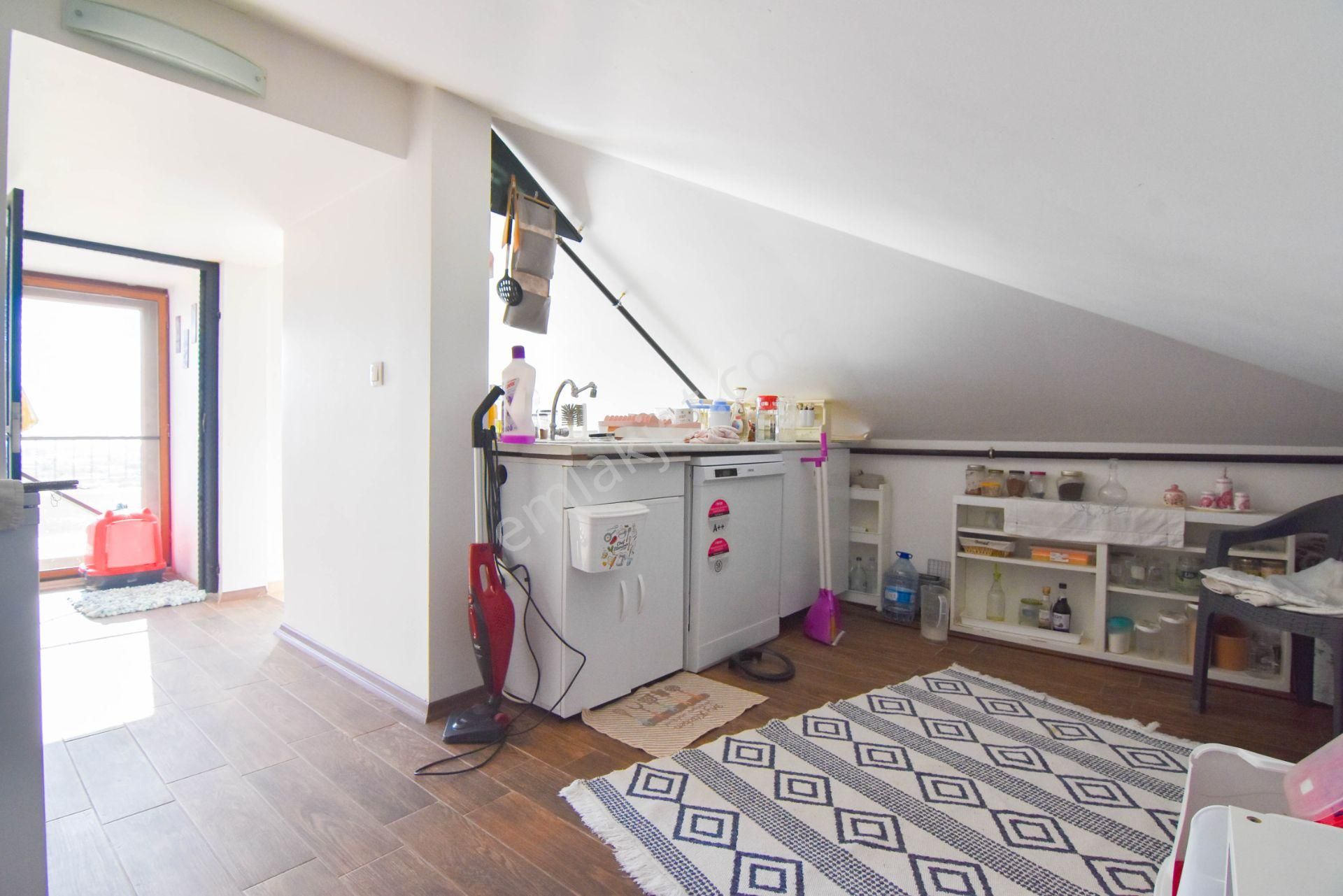 Kuşadası Kadınlar Denizi'nde Satılık Deniz Manzaralı Villa - Görsel 5