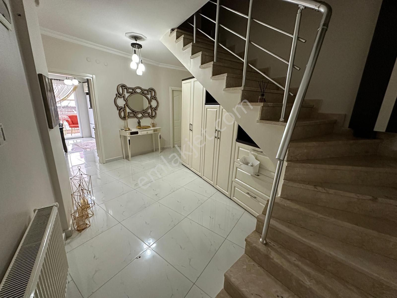 Çarşı Merkezde Satlık Dublex Ev - Görsel 12