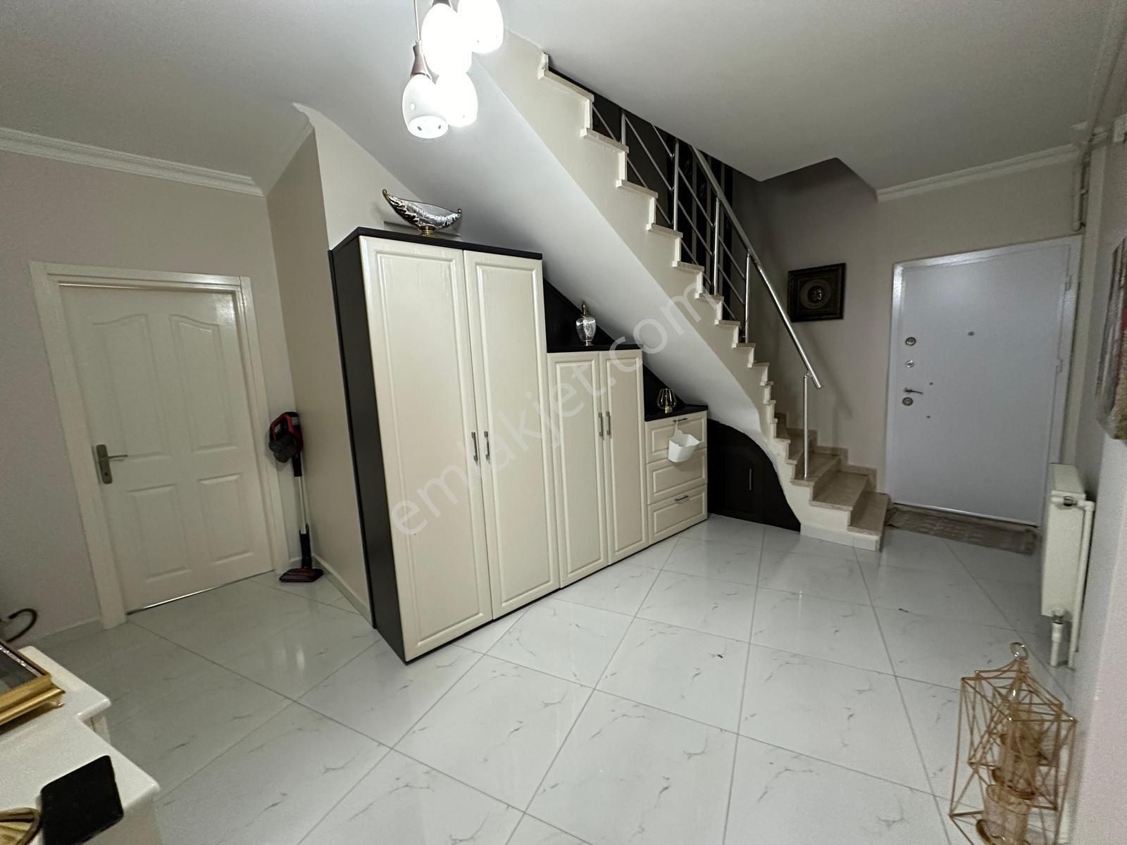 Çarşı Merkezde Satlık Dublex Ev - Görsel 14