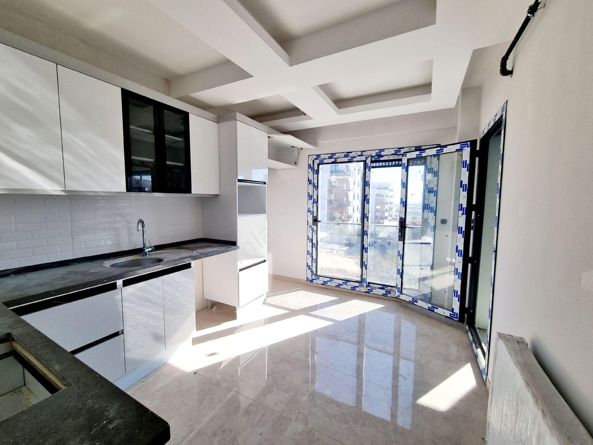 İnönü Mahallesi , Havuzlu Site Satılık 2+1 Daire - Görsel 2