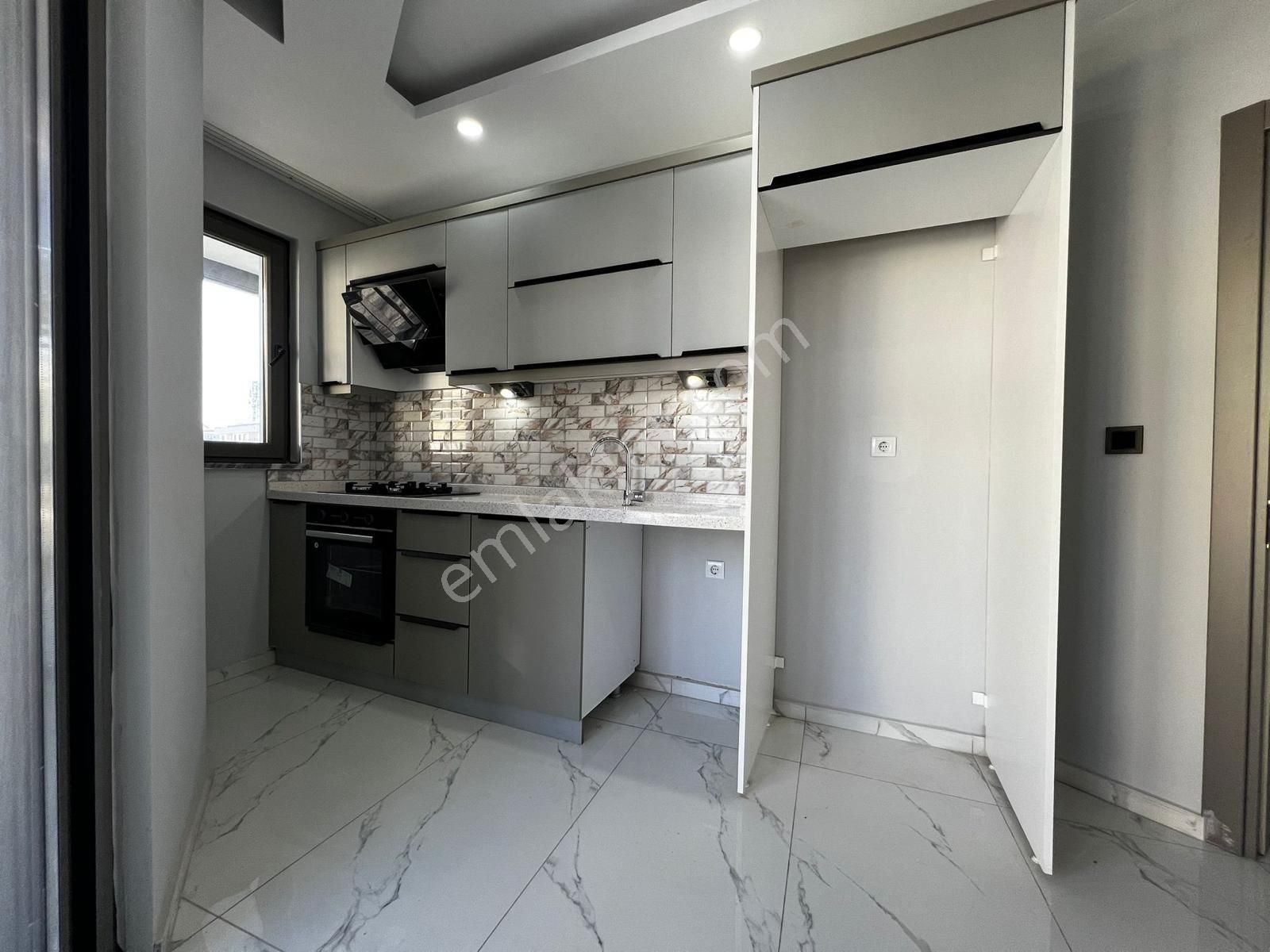 Altınkum Da Yiğit'ten▃ayrı Mutfak Ön Cephe Lüx 2+1 Daire▃