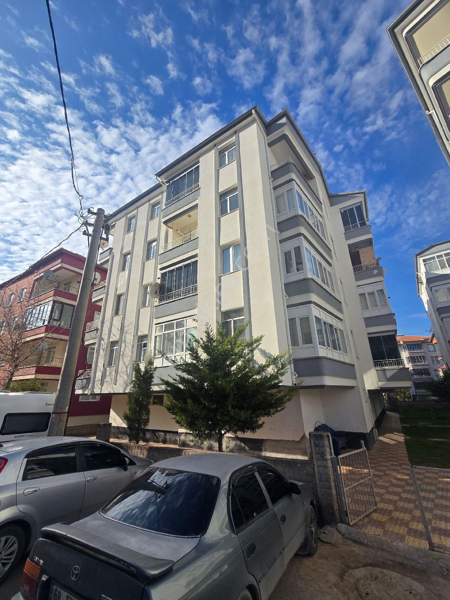 Aksaray Merkez Coğlaki Kiralık Daire Coglaki Mh Super Konumda 3+1kiralik Ara Kat Dogalgazli